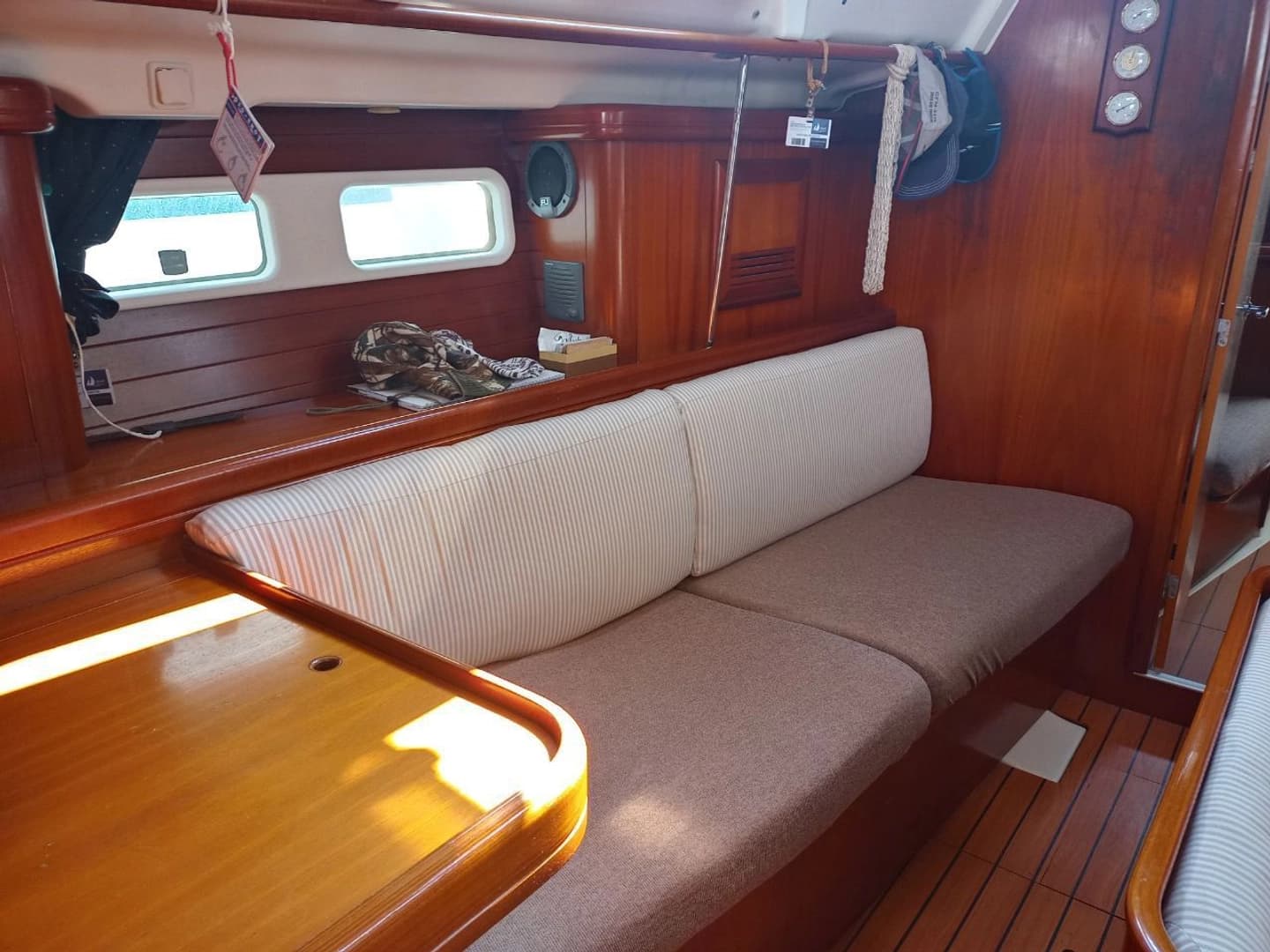 Oceanis 411 Clipper - photo 4