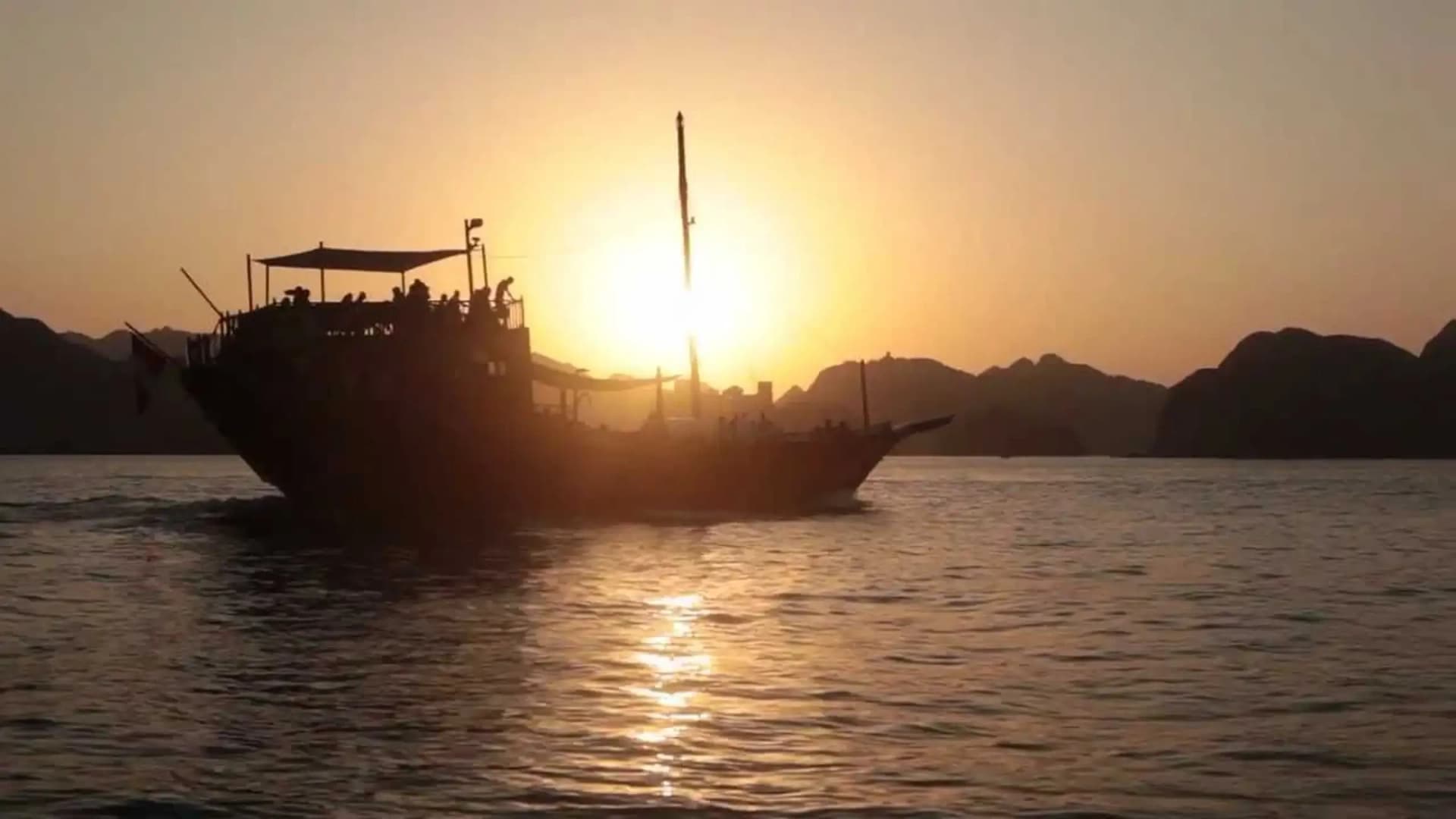 Coastal Sunset Cruise on a Classic Omani Dhow - photo 6