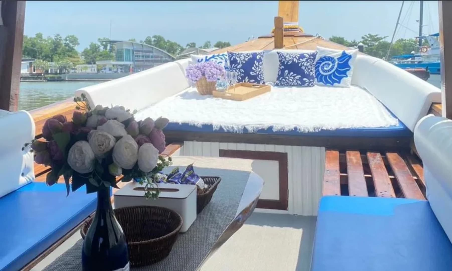 Long Tail Boat - photo 5