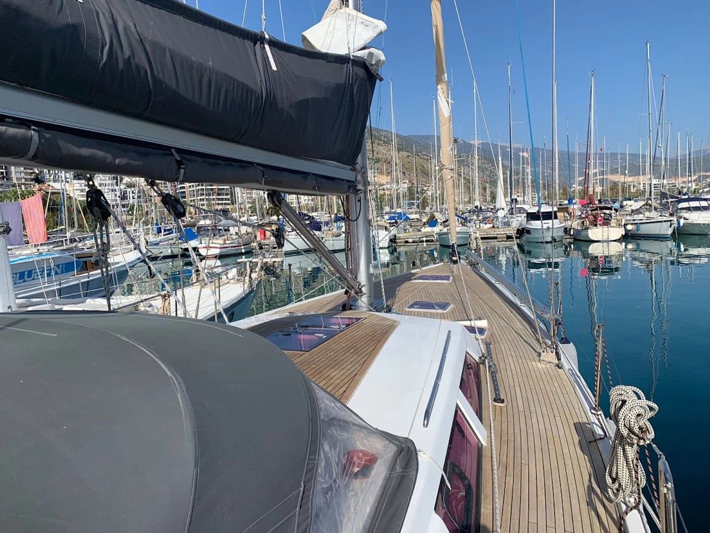 Beautiful small country on a big sailing yacht - photo 2