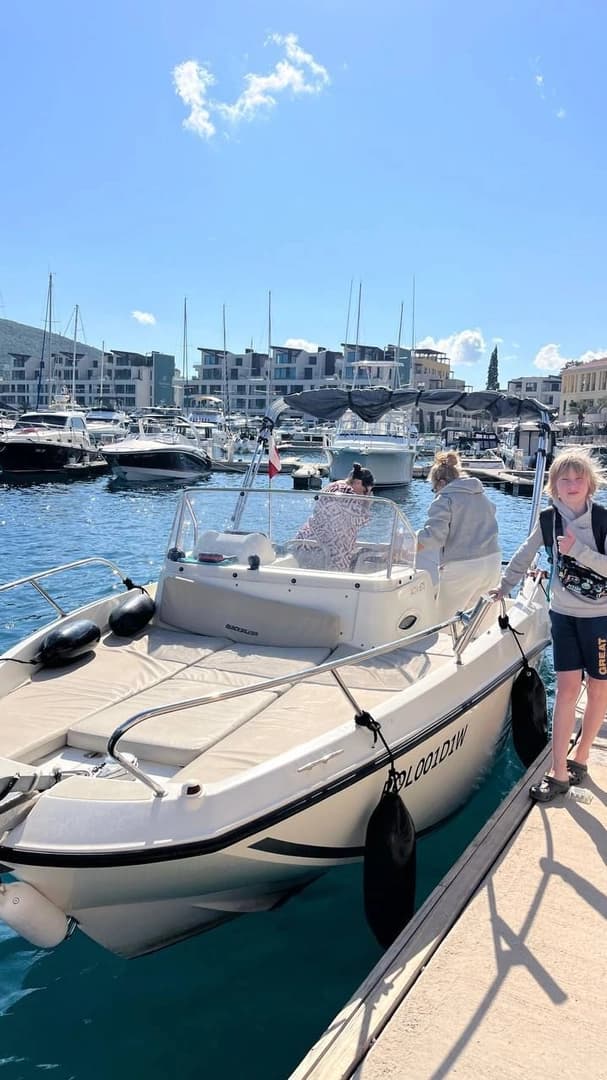 Squid Fishing — Night Fishing Under the Starry Sky - boat photo