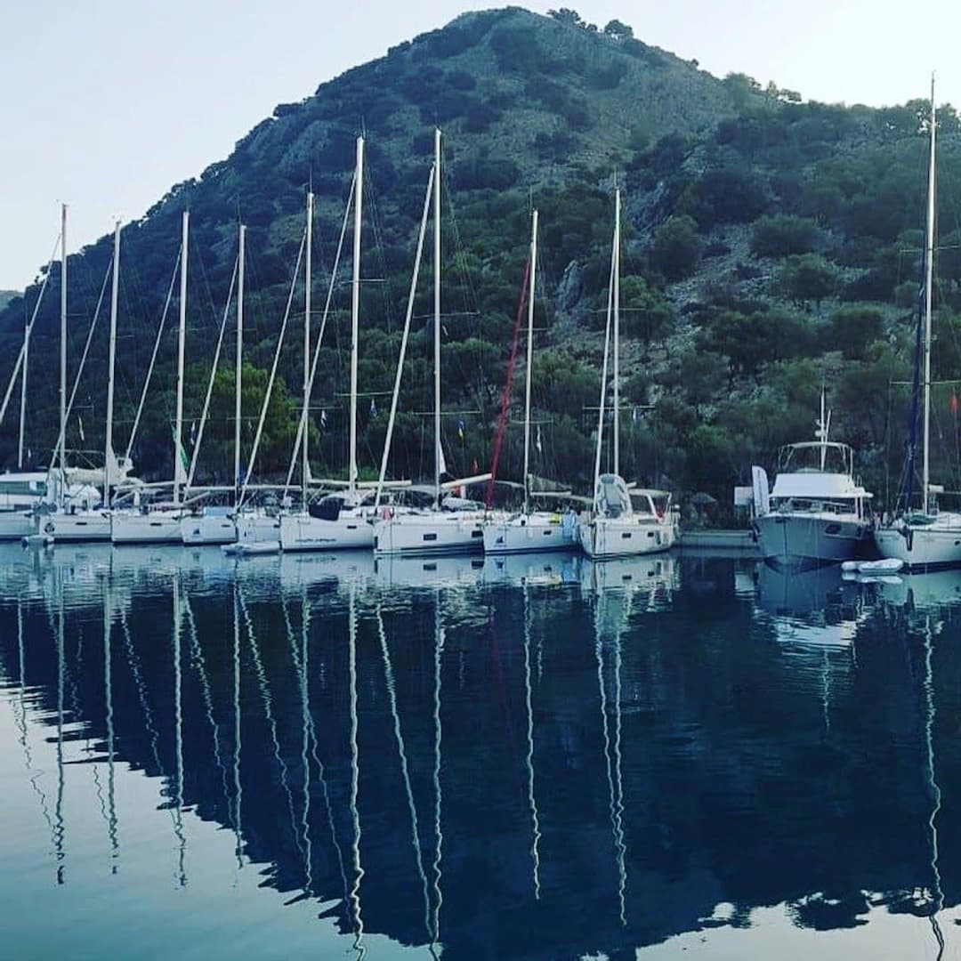 Day on a yacht with an overnight stay - photo 8