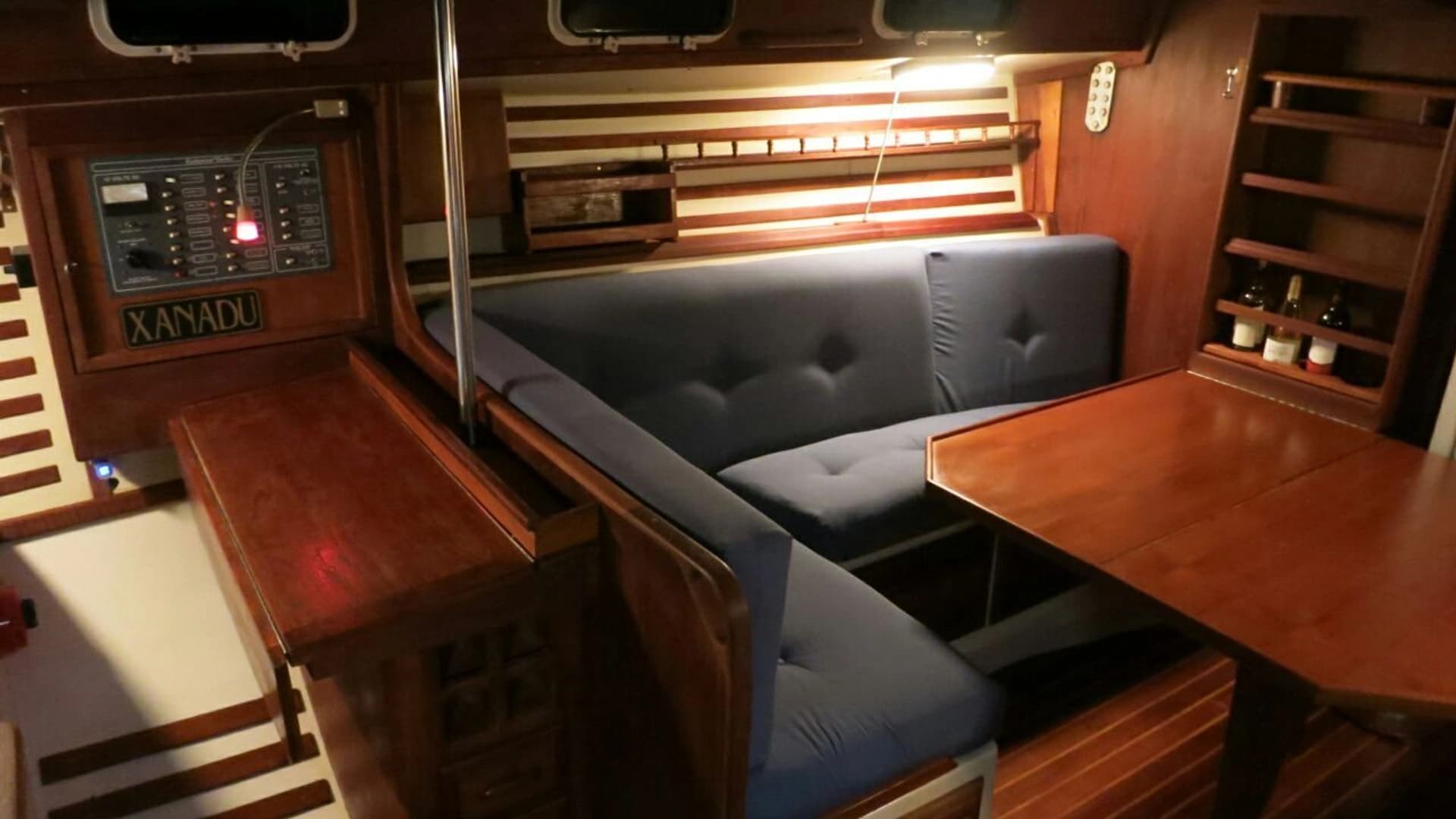 Astra Endeavour 33 - photo 7