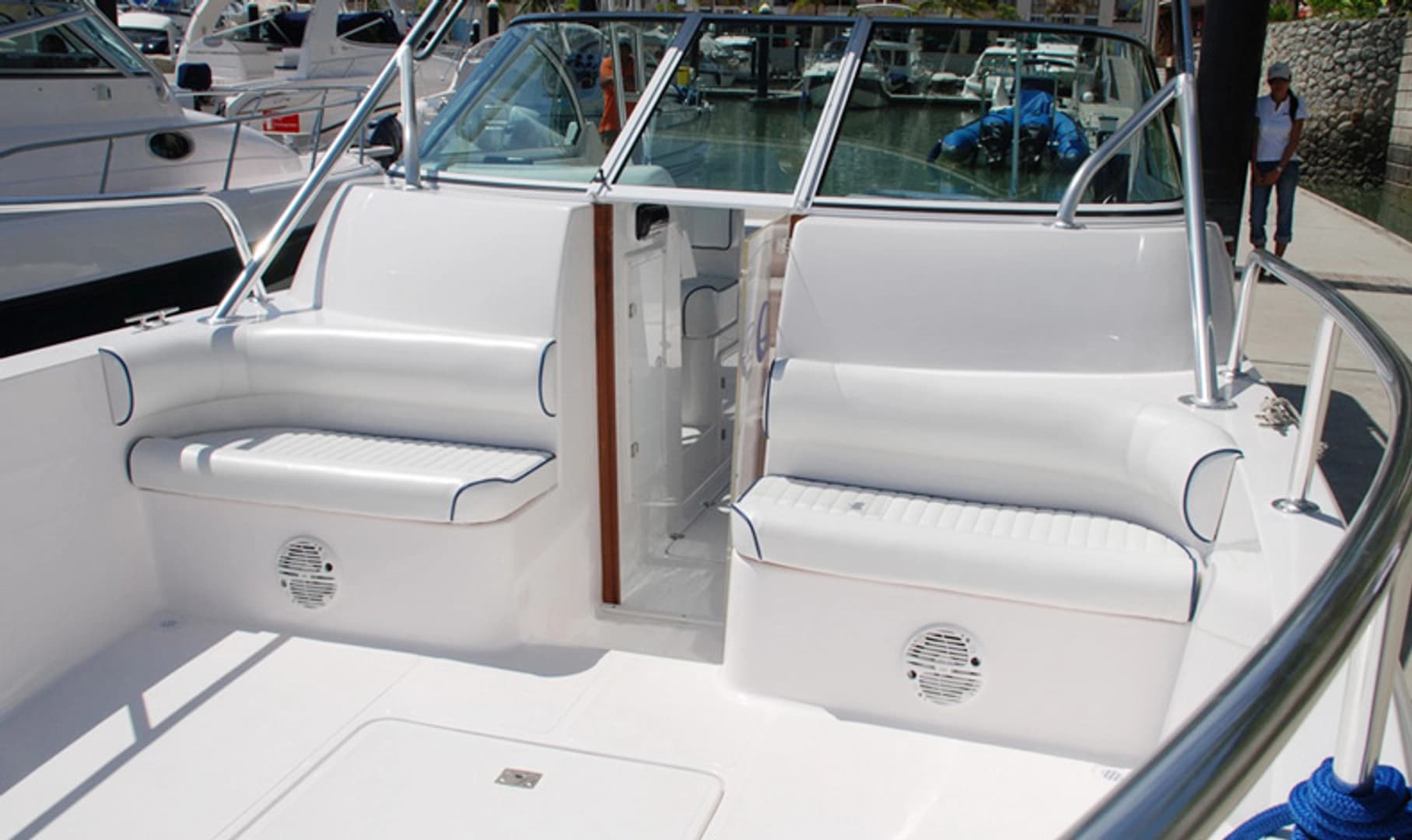 Walkaround 31 - photo 6