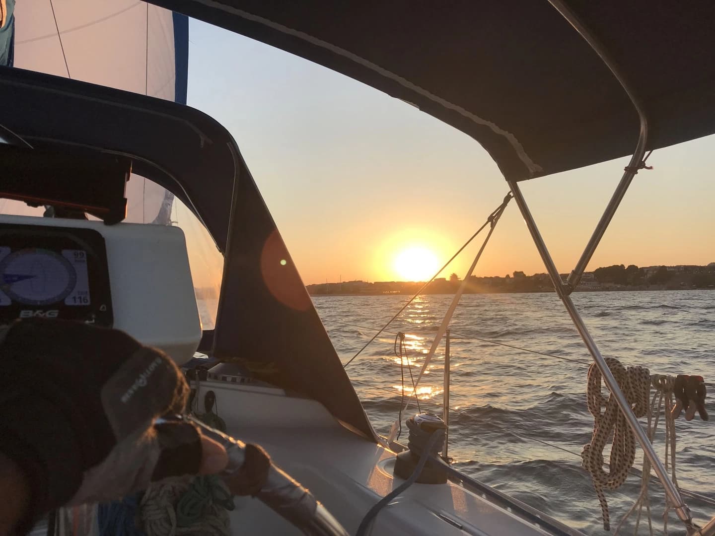 Sunset sea trip - photo 4