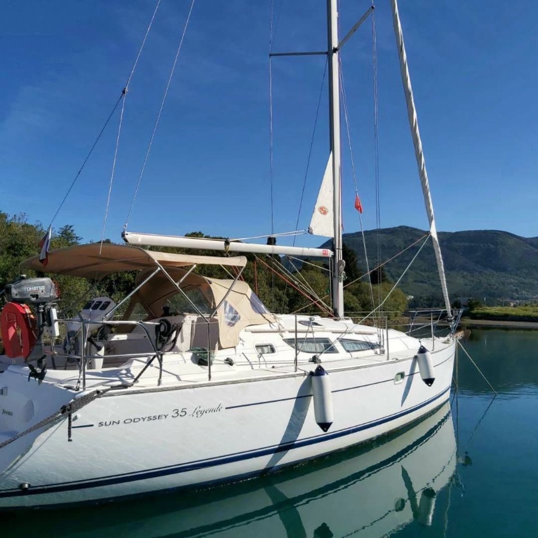Between the islands and cities of the Adriatic: private sailing yacht cruise - photo 4
