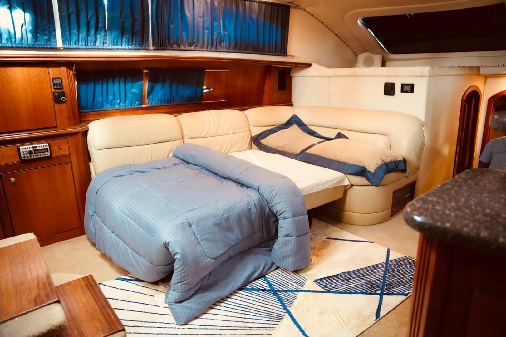 Private charter aboard the yacht LUBABAH-M - photo 9