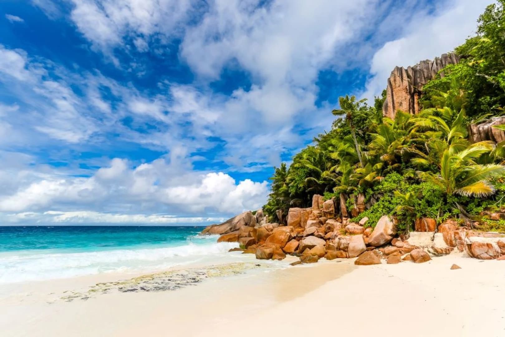 Praslin Dream Premium 2026: Cabin Charter - photo 15