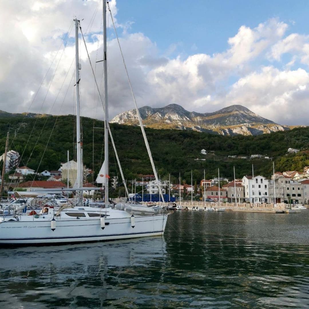 Between the islands and cities of the Adriatic: private sailing yacht cruise - photo 2