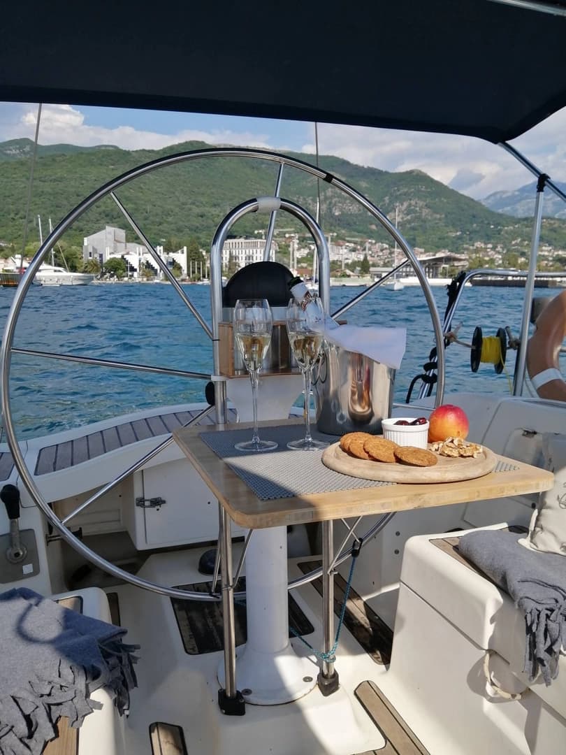 Day Yacht Tours in Boka - photo 9