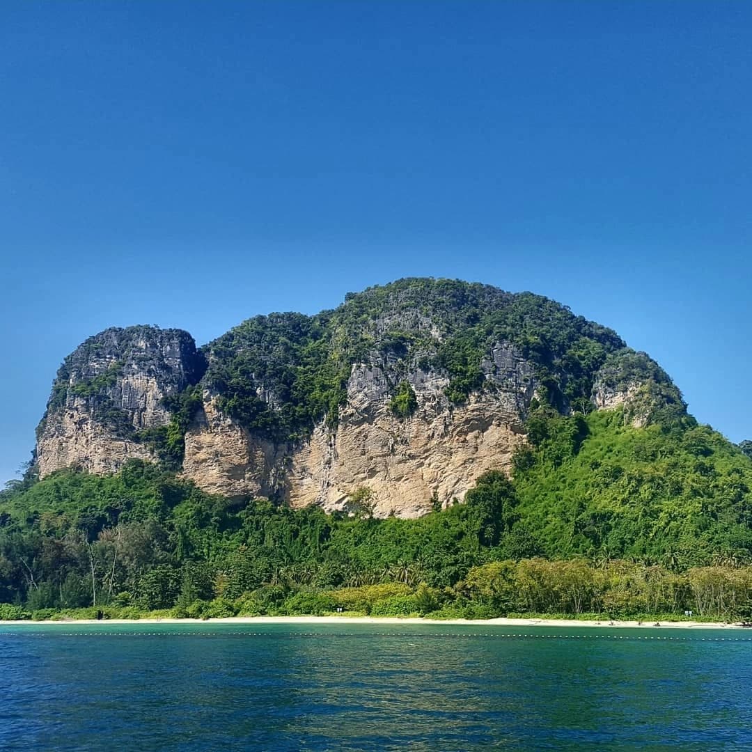 Day trip to beautiful Phangnga bay on a classic sailboat - photo 2