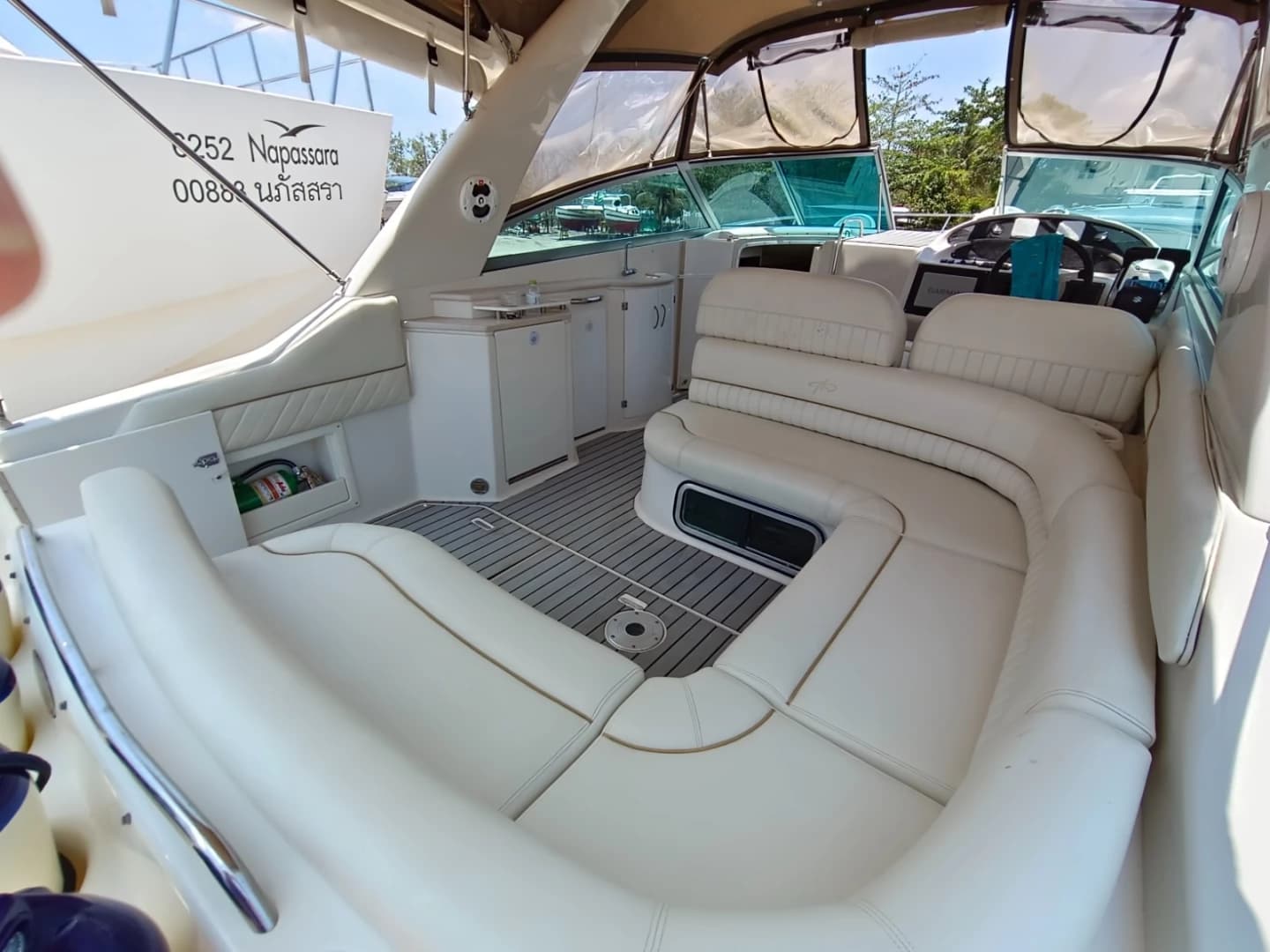 MONTEREY 322 CRUISER - photo 7