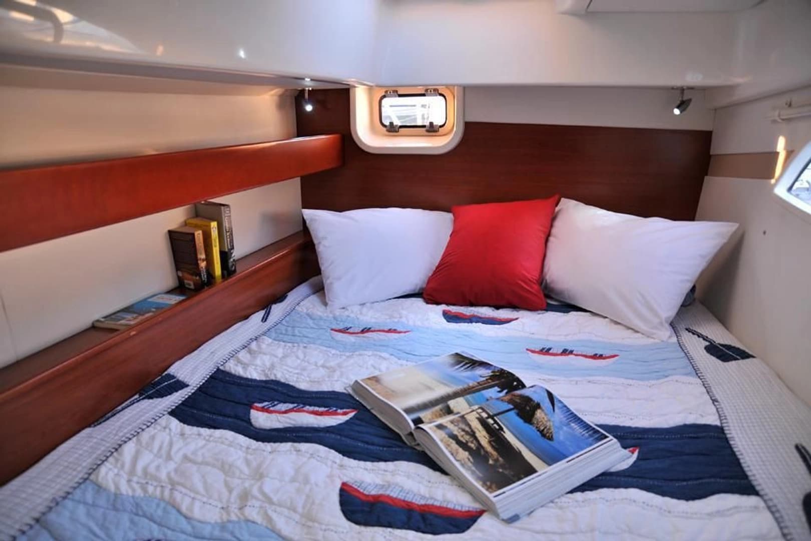 Motor yacht Budva - photo 9