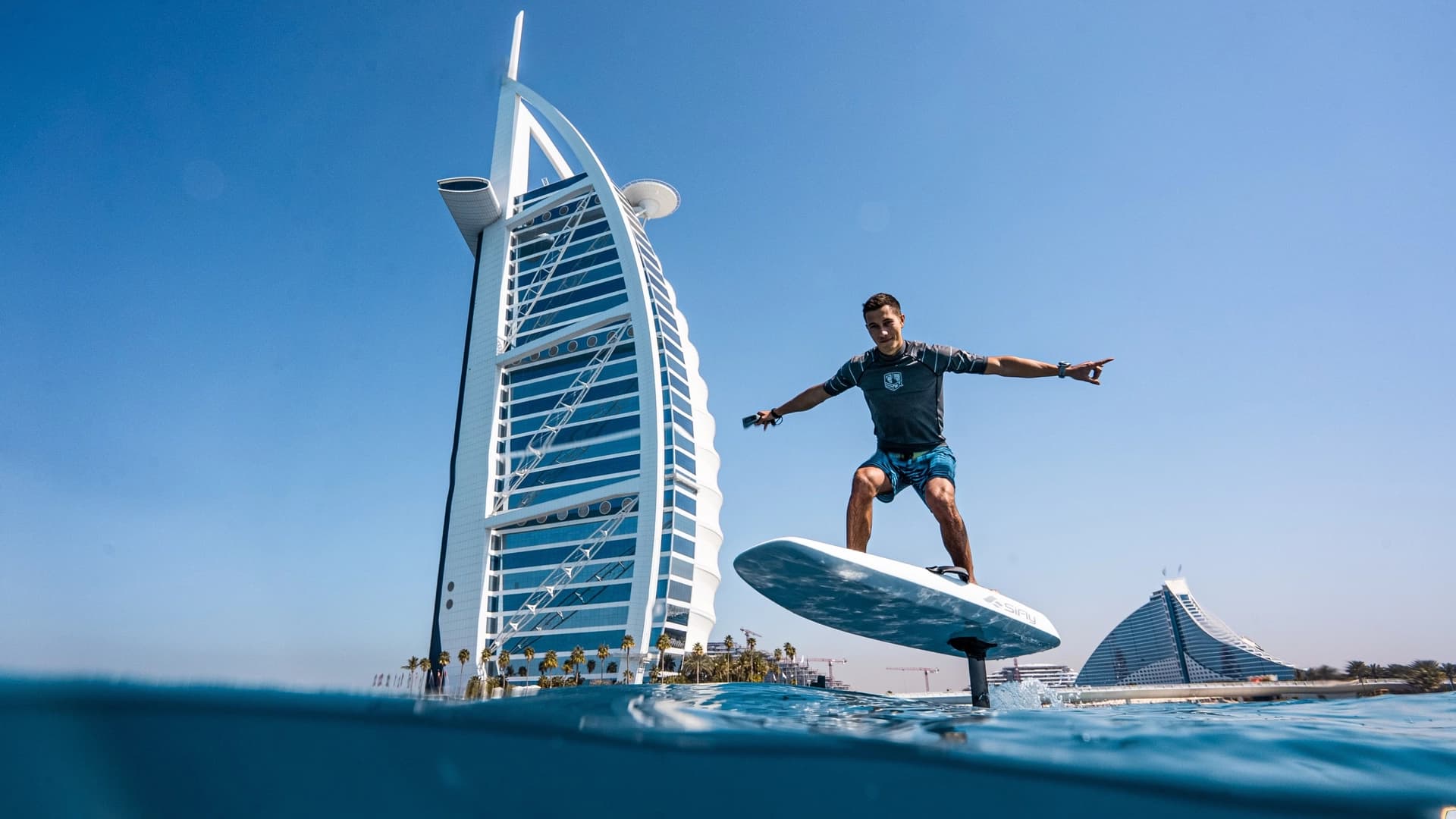 Day tour on a luxury motor yacht in Dubai - photo 4