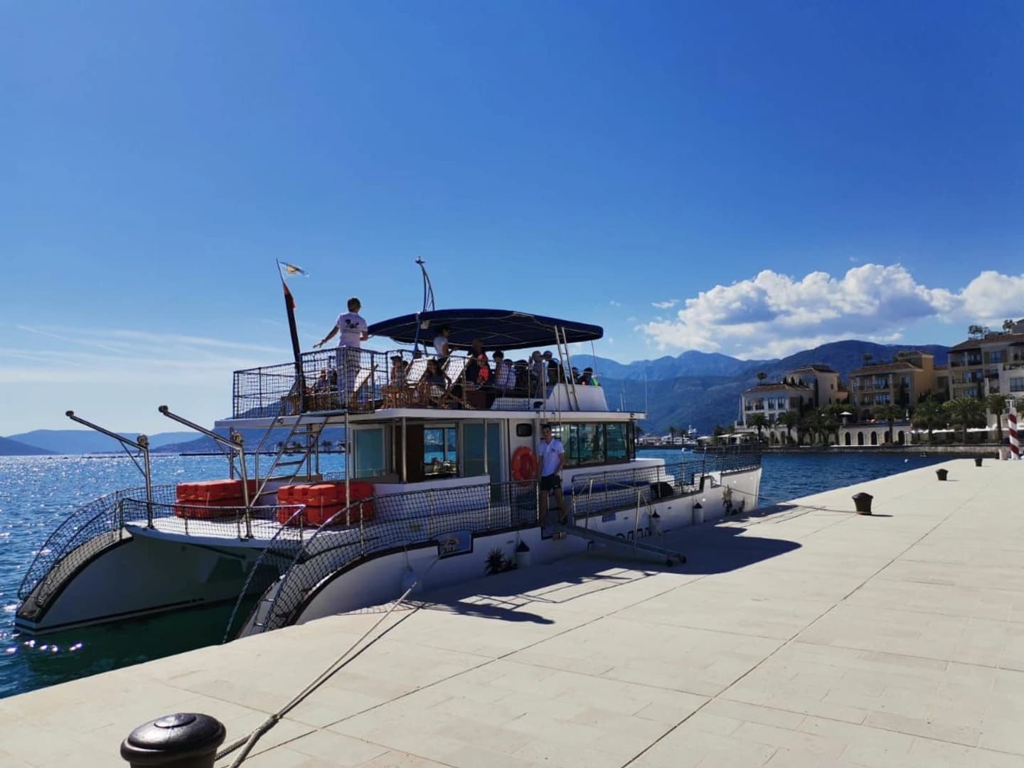 Your Venue on the Water - photo 7