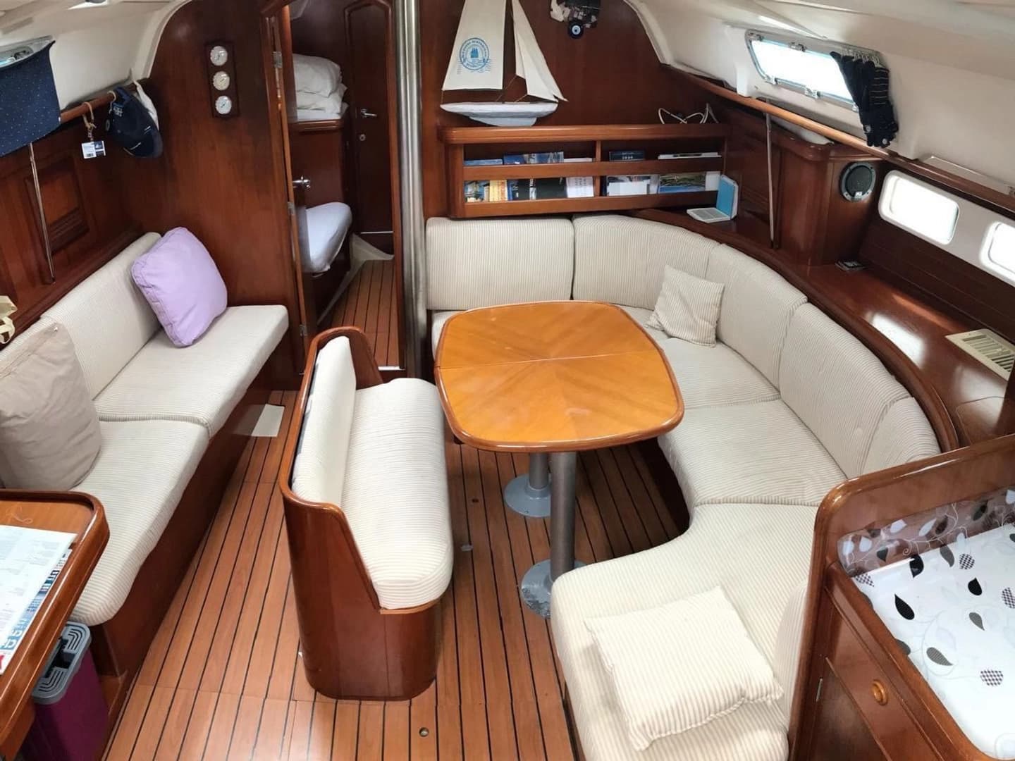 Oceanis 411 Clipper - photo 6