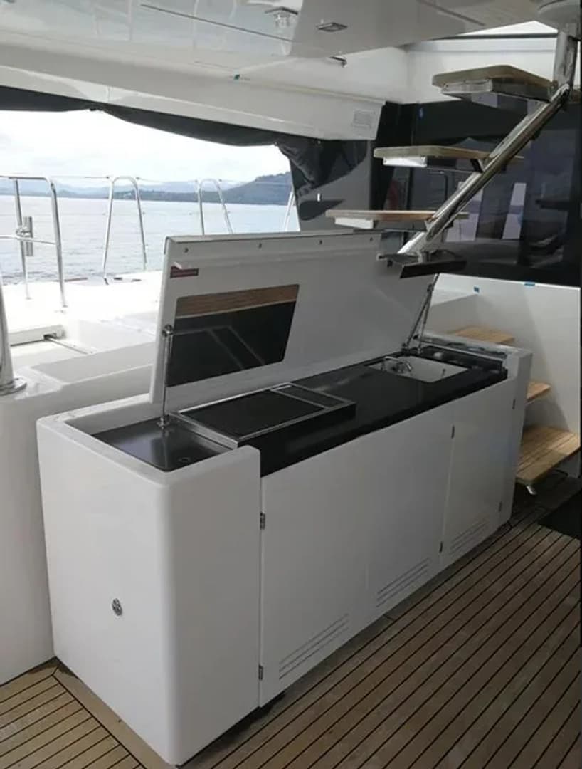 Lagoon 620 - photo 12