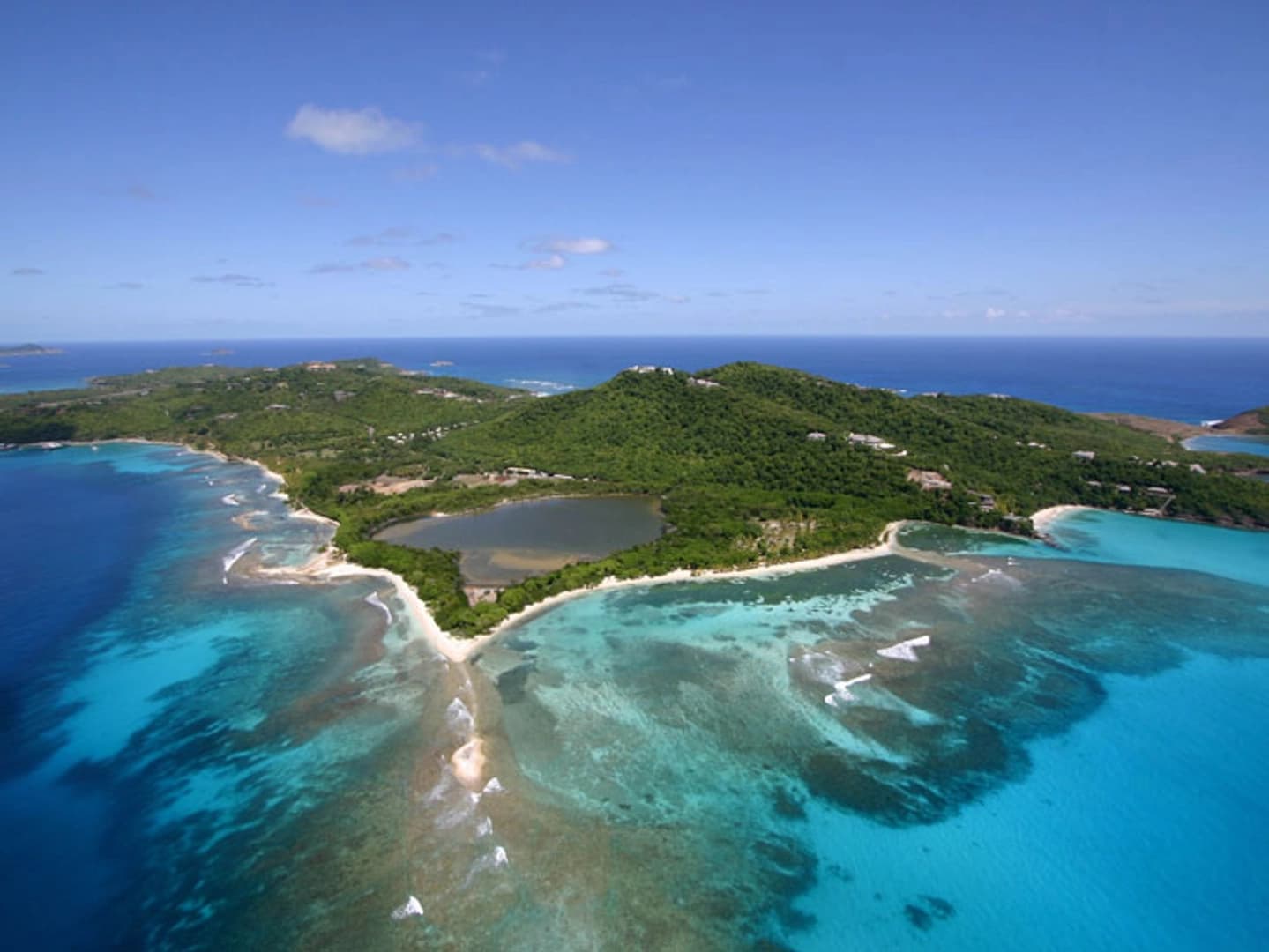 Vento di Liberta: Caribbean Voyage with a Private Guide - photo 9