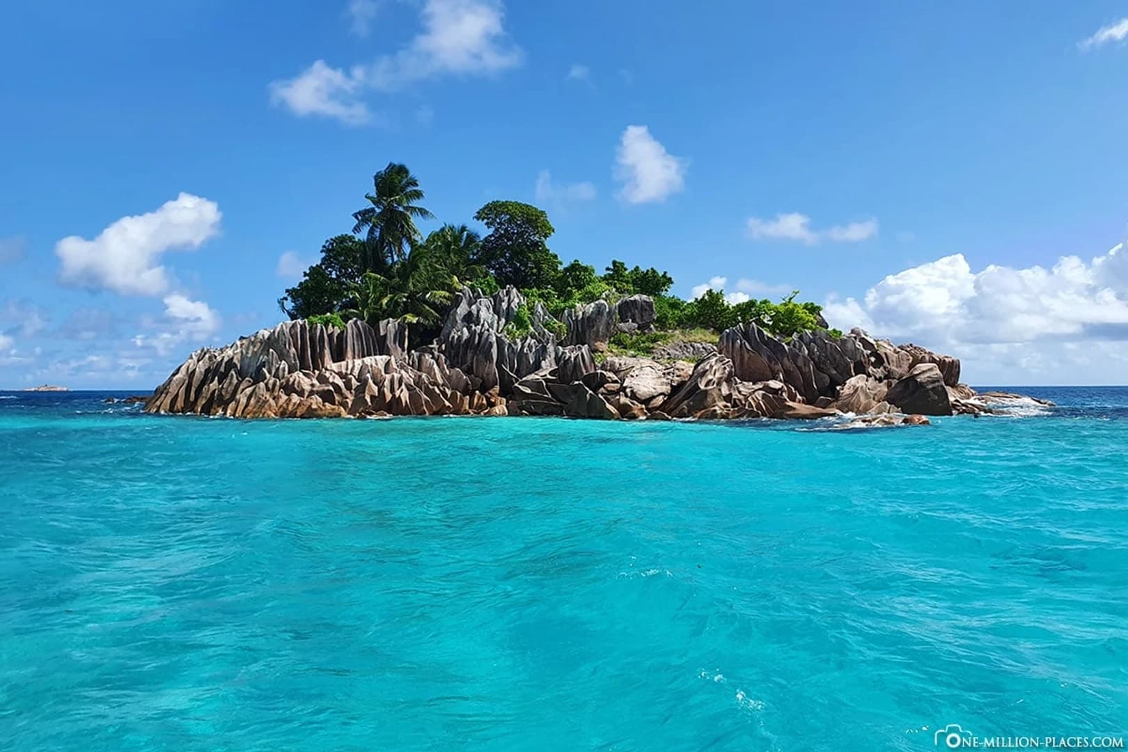 A Seaborne Palace - photo 4