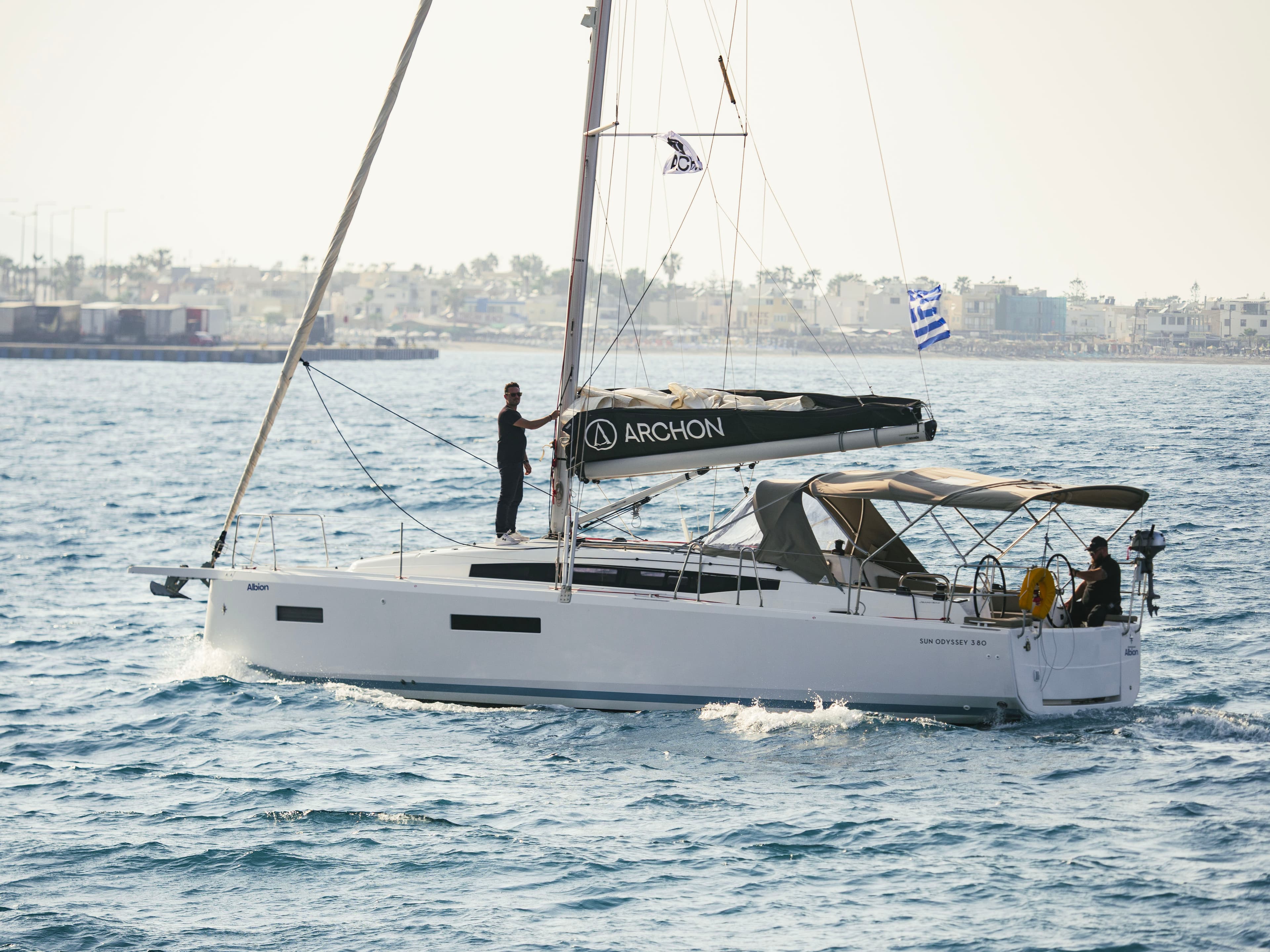 Sun Odyssey 380 - photo