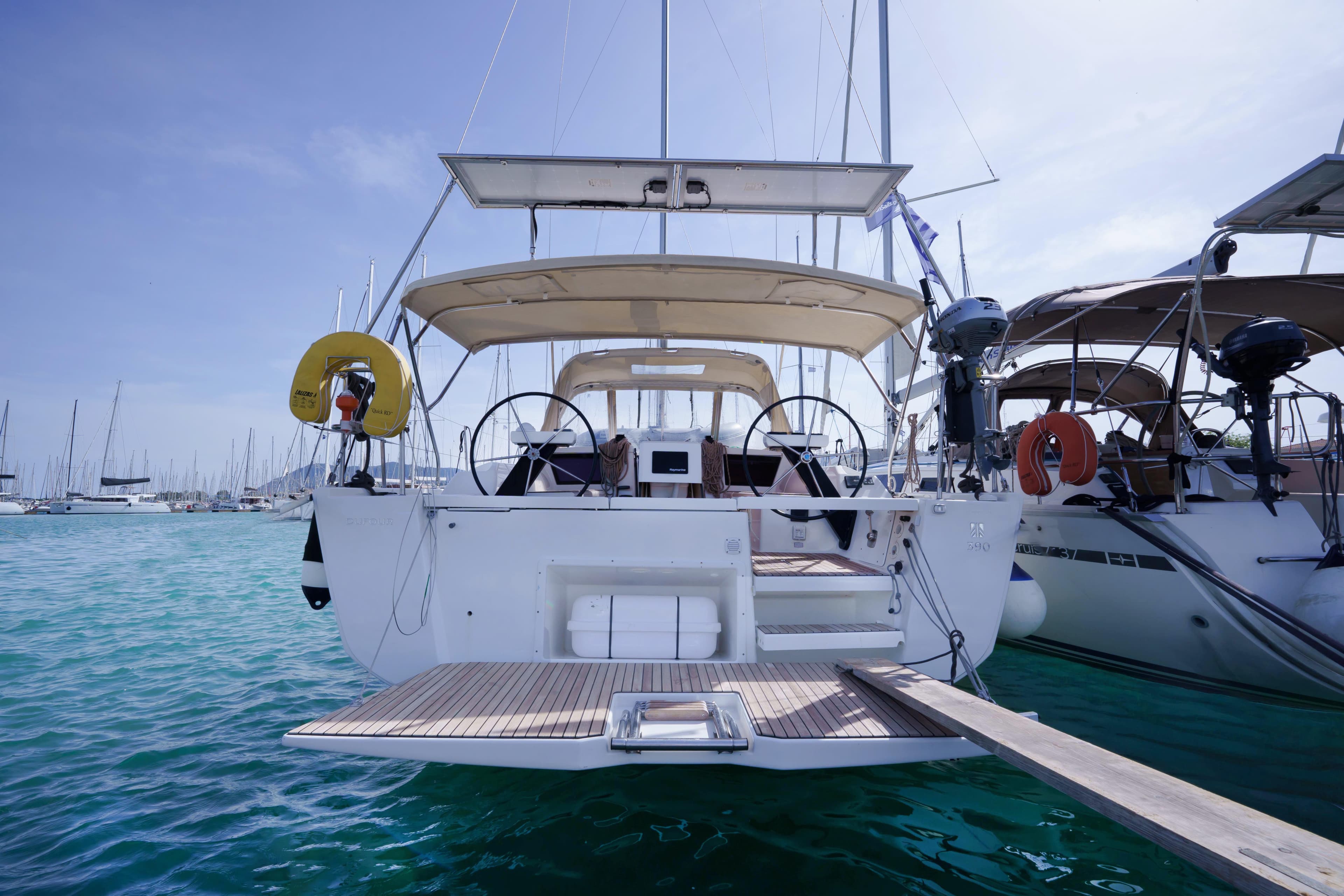 Dufour 390 - photo 22