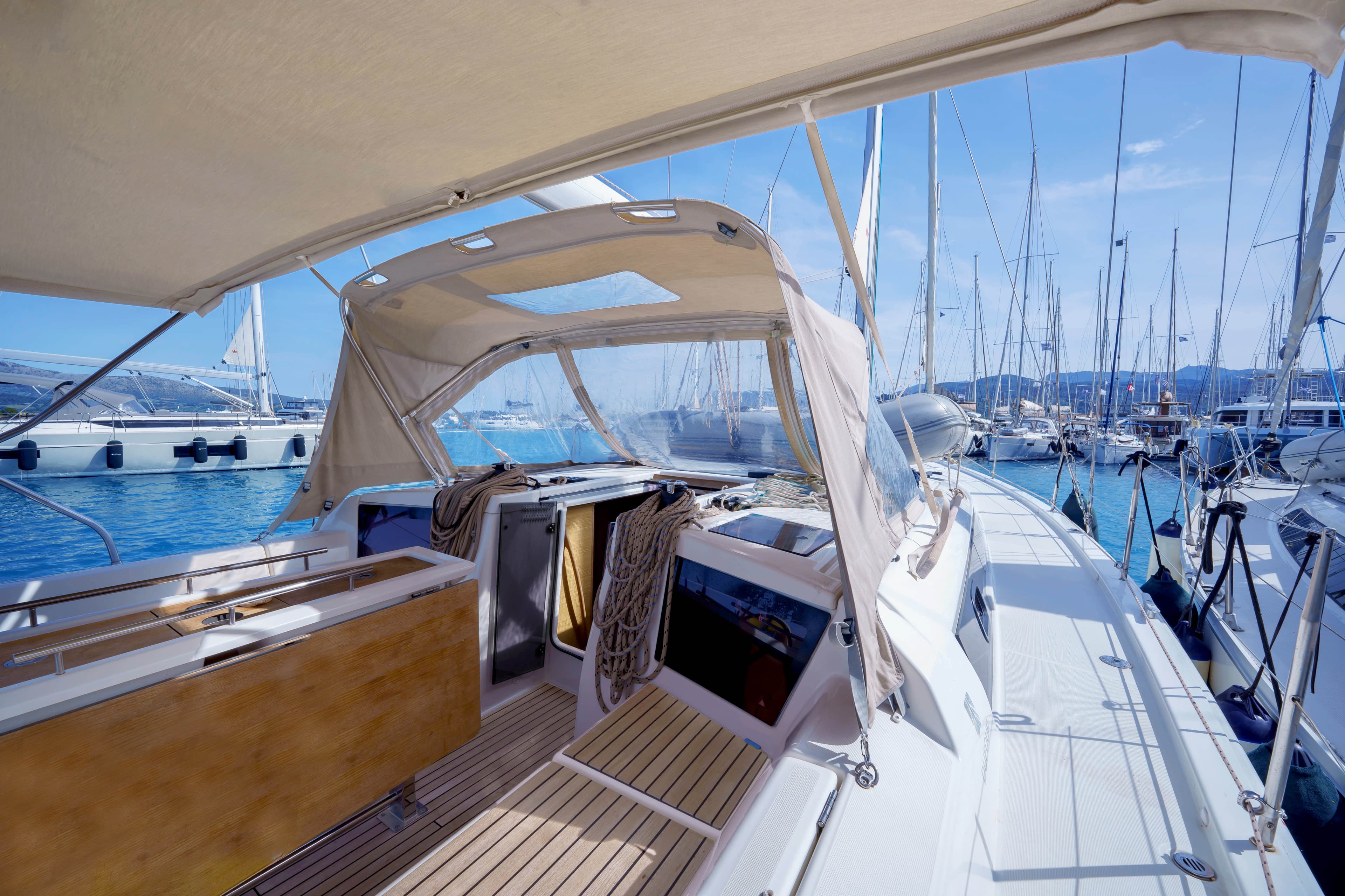 Dufour 390 - photo 10