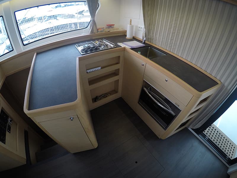 Lagoon 42 - photo 12