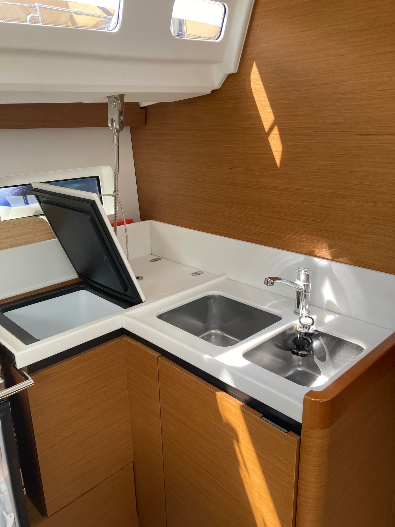 Sun Odyssey 440 - photo 8