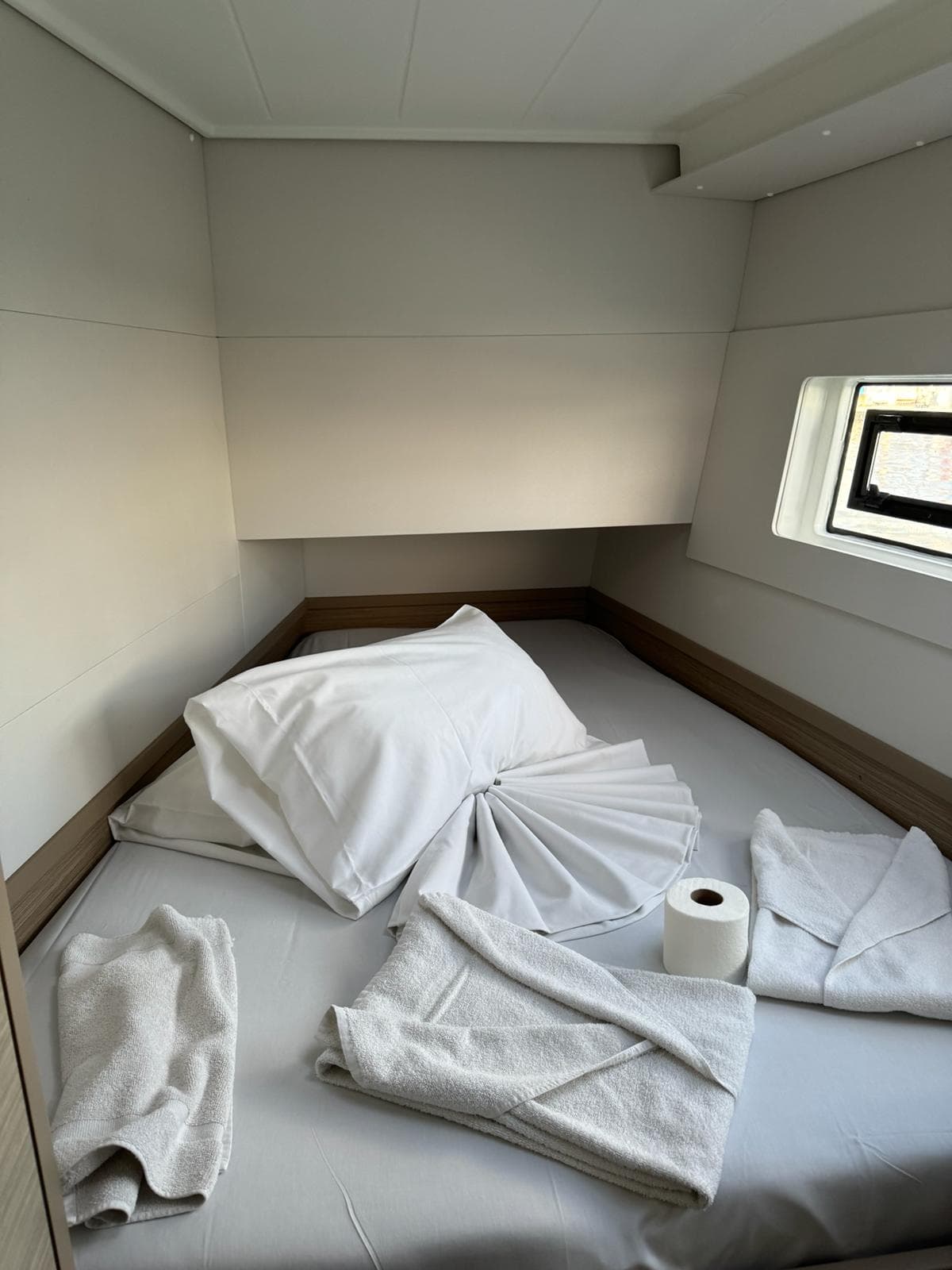 Lagoon 40 - photo 12