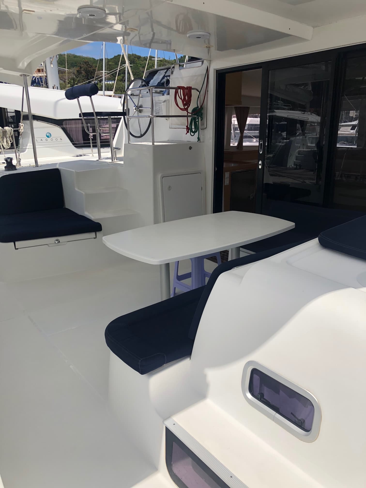 Lagoon 42 - photo 10