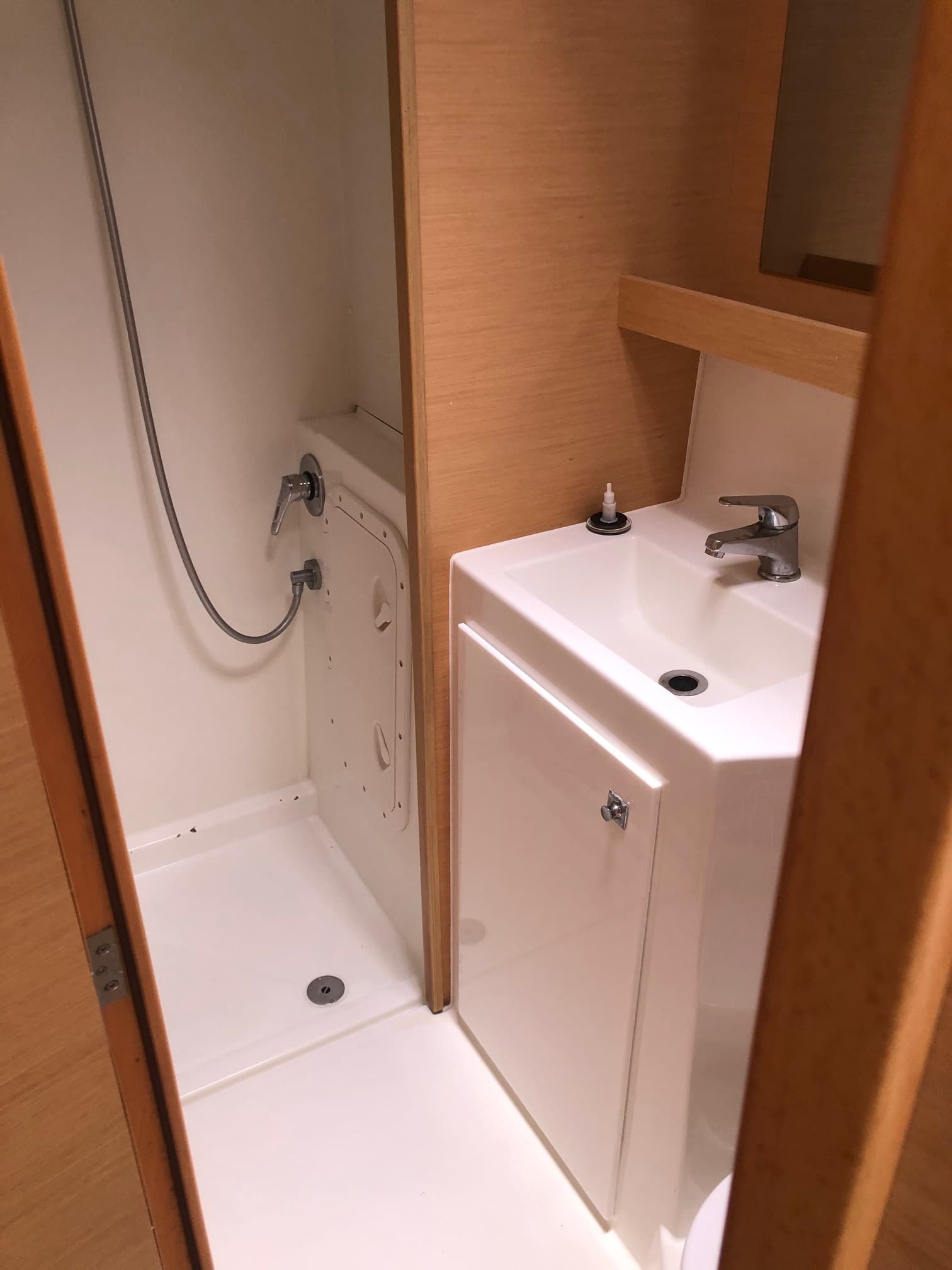 Lagoon 42 - photo 11