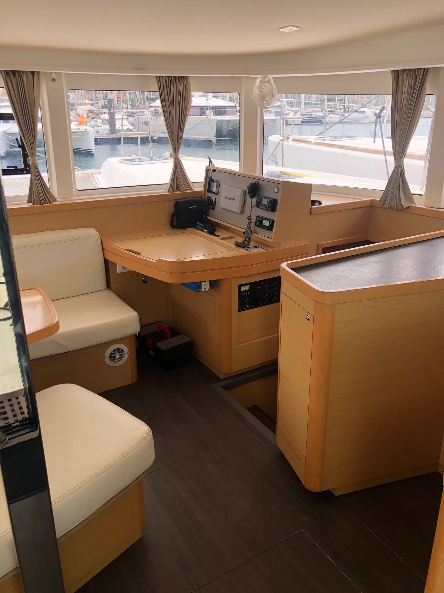 Lagoon 42 - photo 11