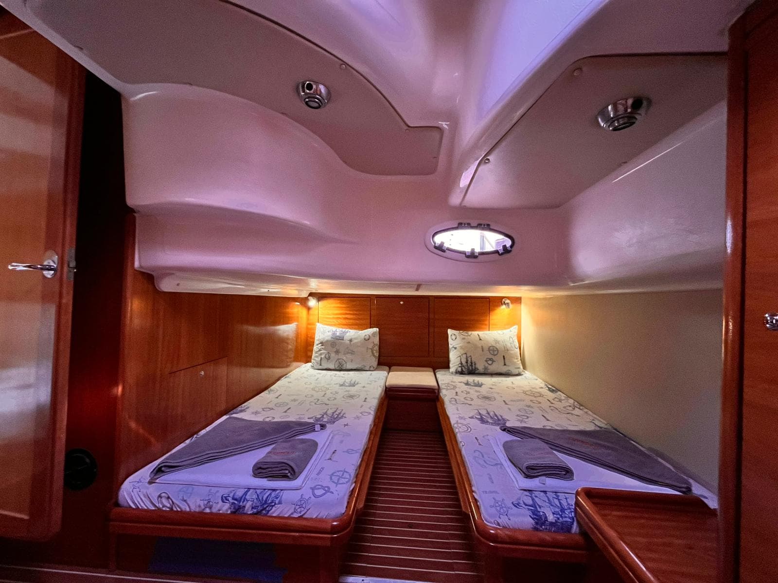 Bavaria 37 - photo 11