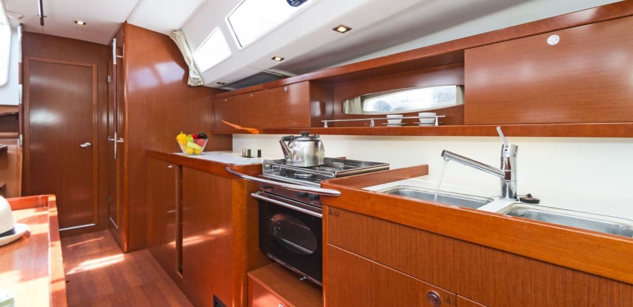 Oceanis 50 Family - photo 8