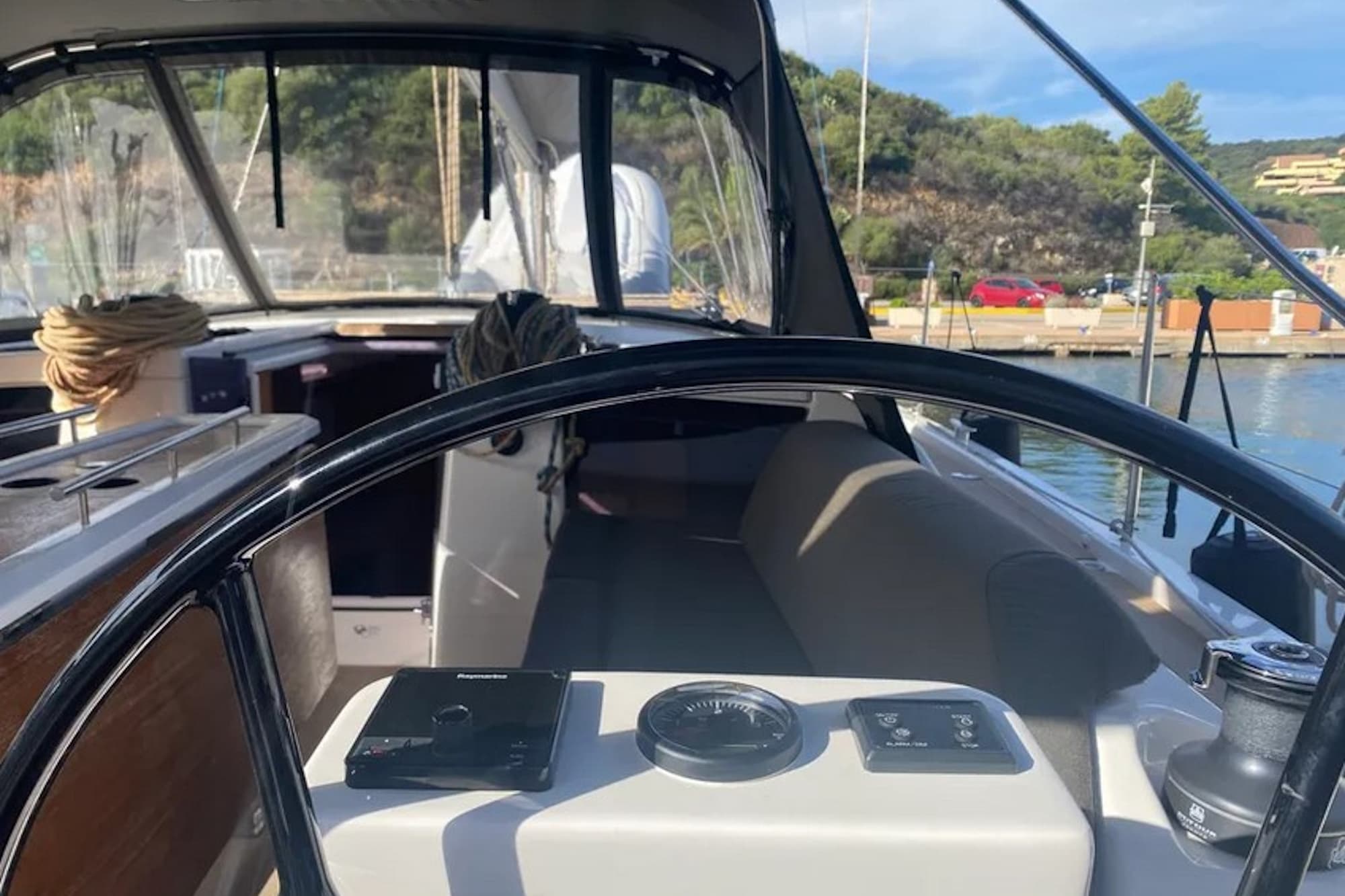 Dufour 390 - photo 14