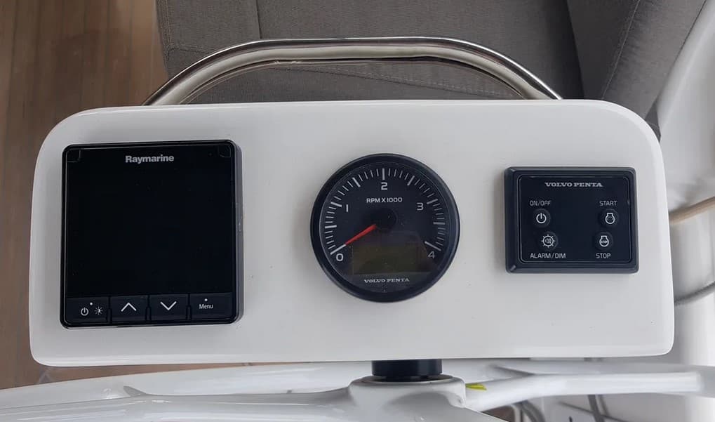 Dufour 430 - photo 17