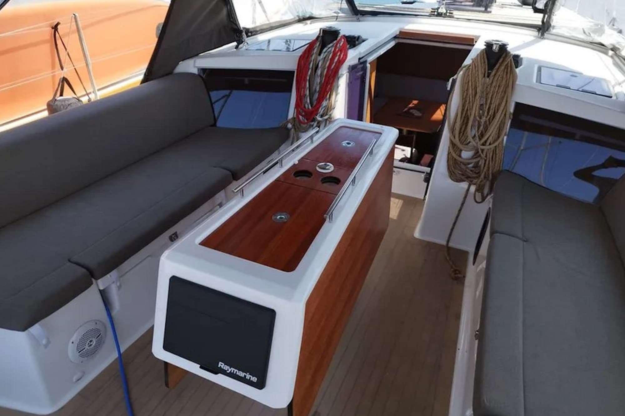 Dufour 430 - photo 4