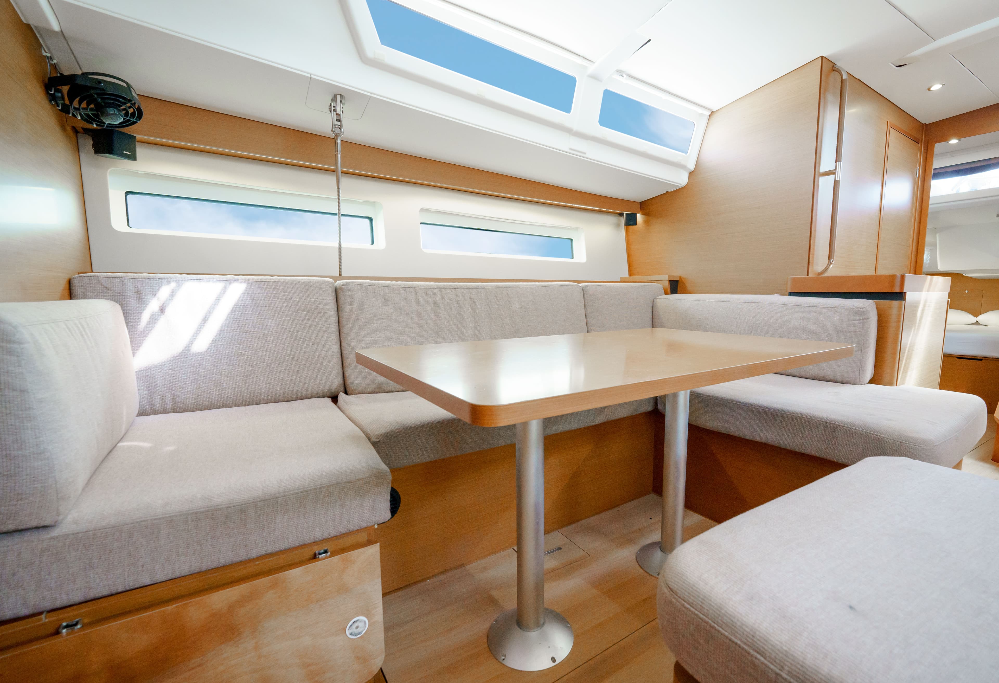 Sun Odyssey 490 - photo 12