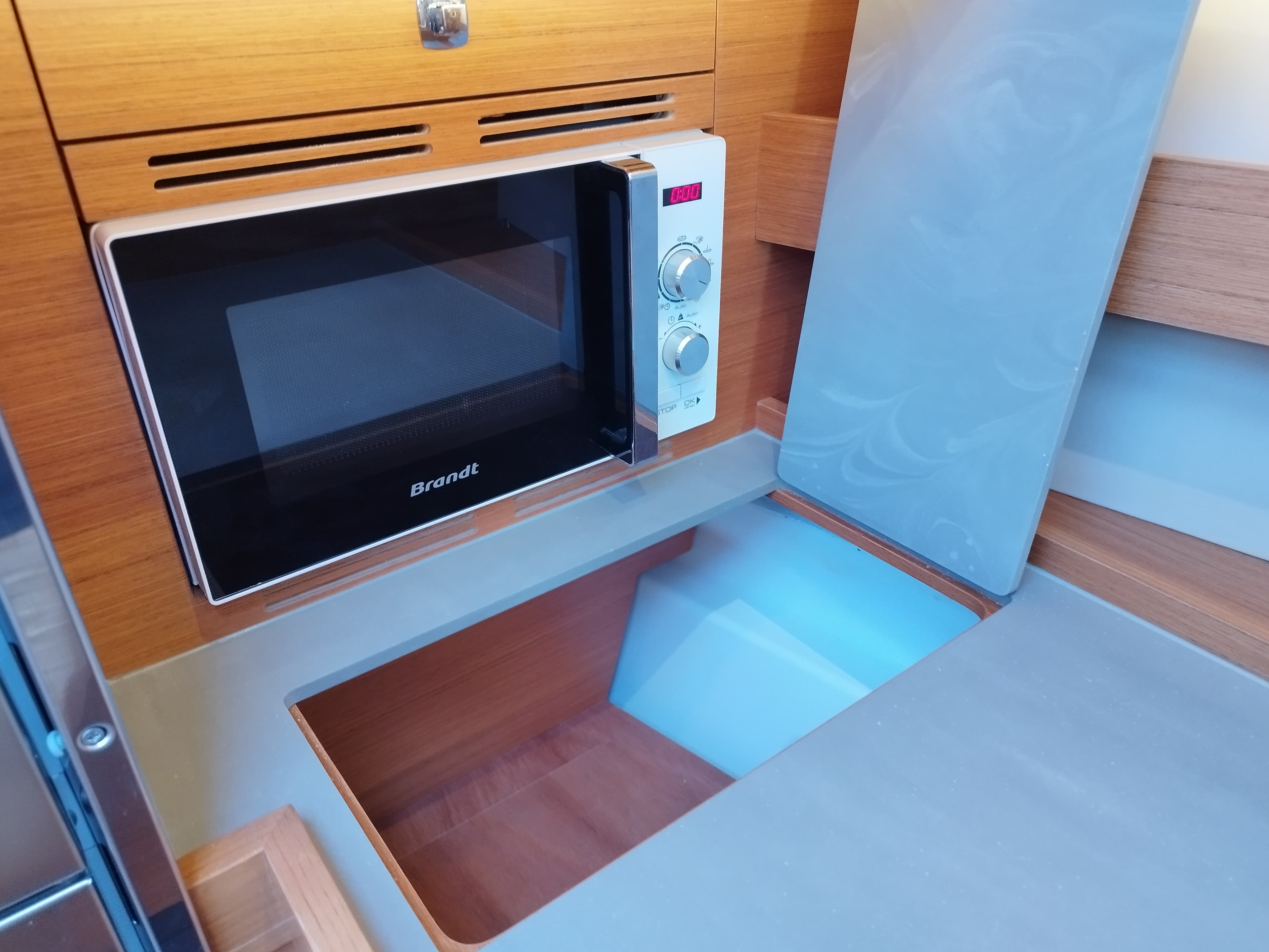 Dufour 56 Exclusive - photo 12