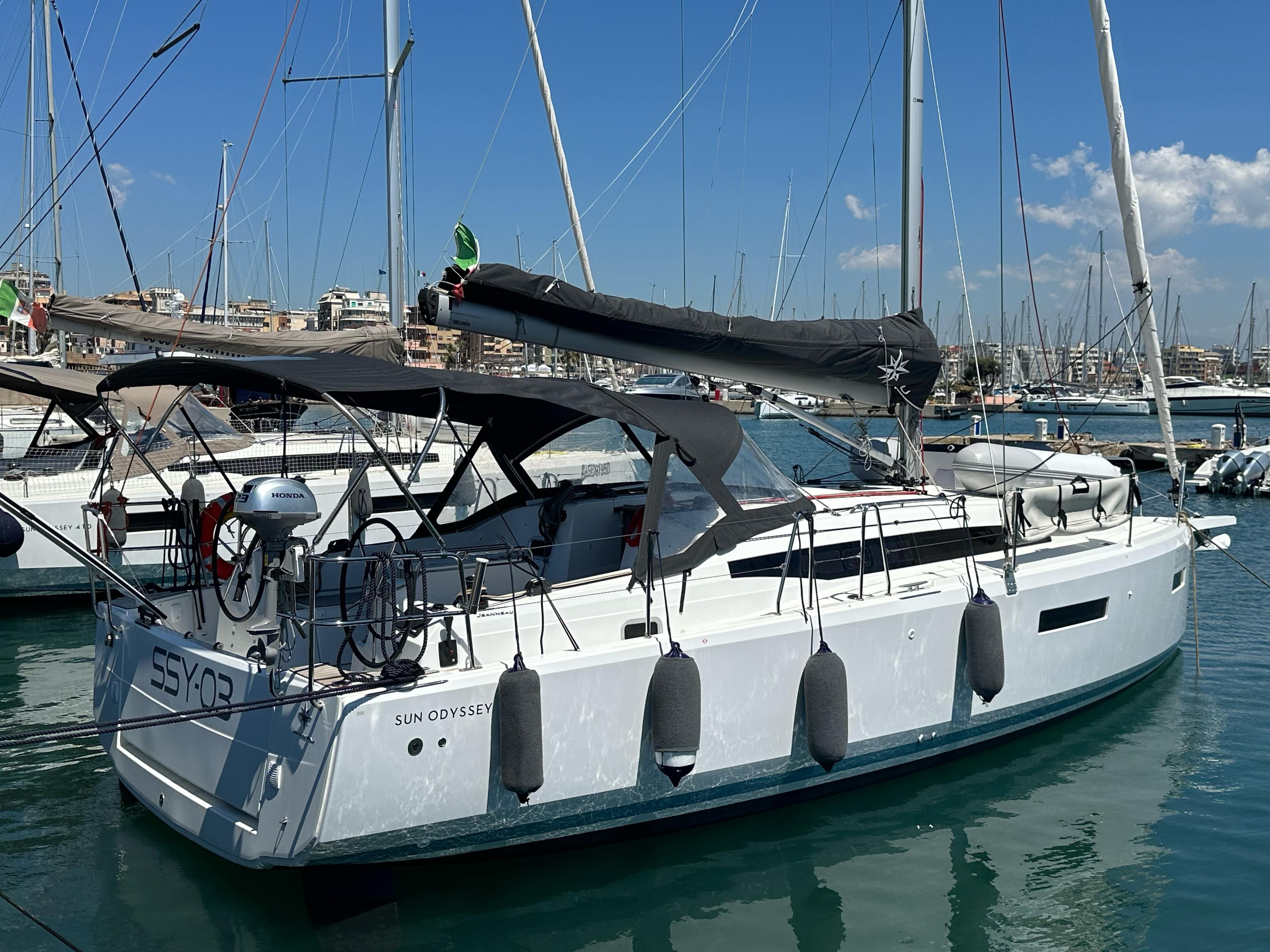 Sun Odyssey 380 - photo