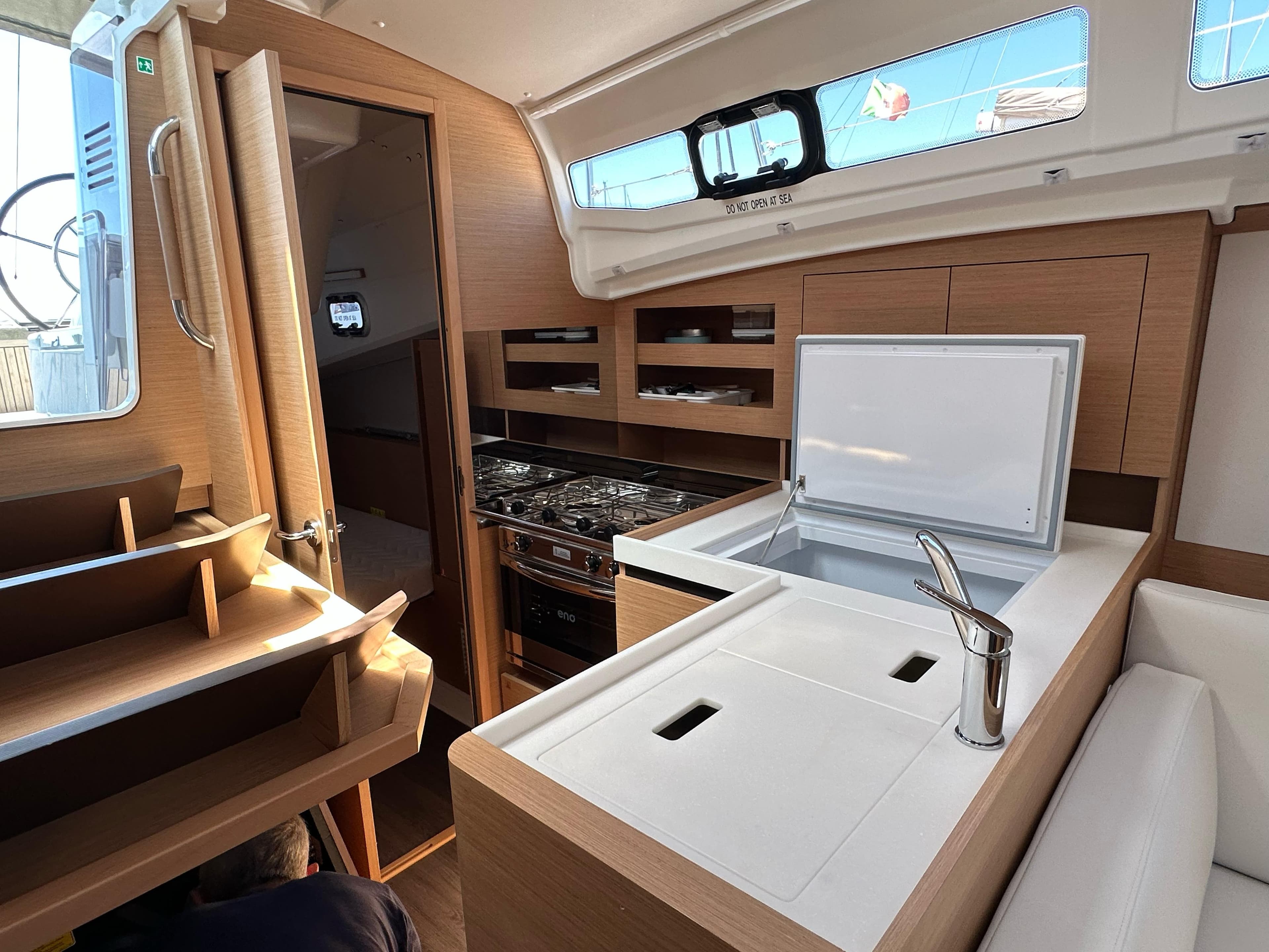 Sun Odyssey 380 - photo 5