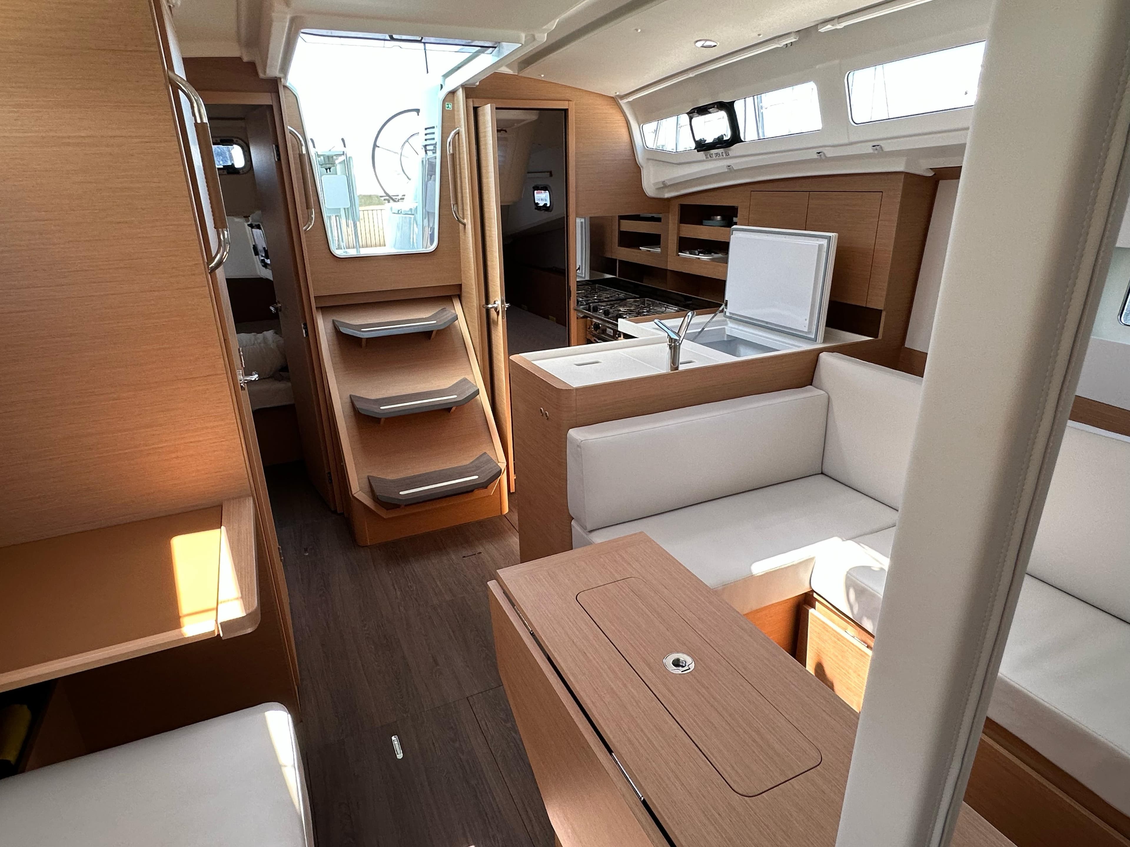 Sun Odyssey 380 - photo 9