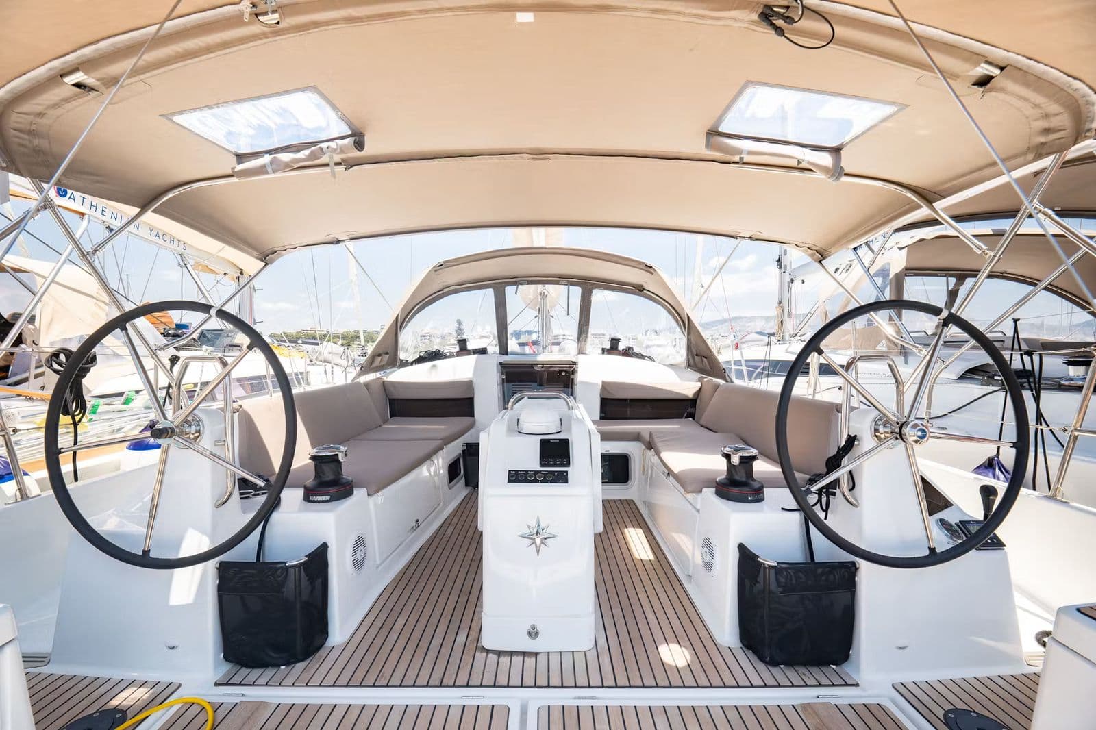 Sun Odyssey 440 - photo 4