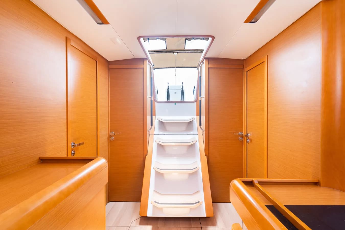 Sun Odyssey 440 - photo 8