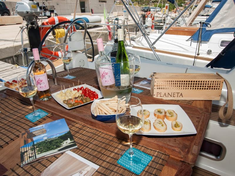 Dufour 455 - photo 13