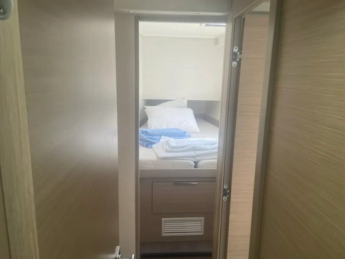 Lagoon 40 - photo 12