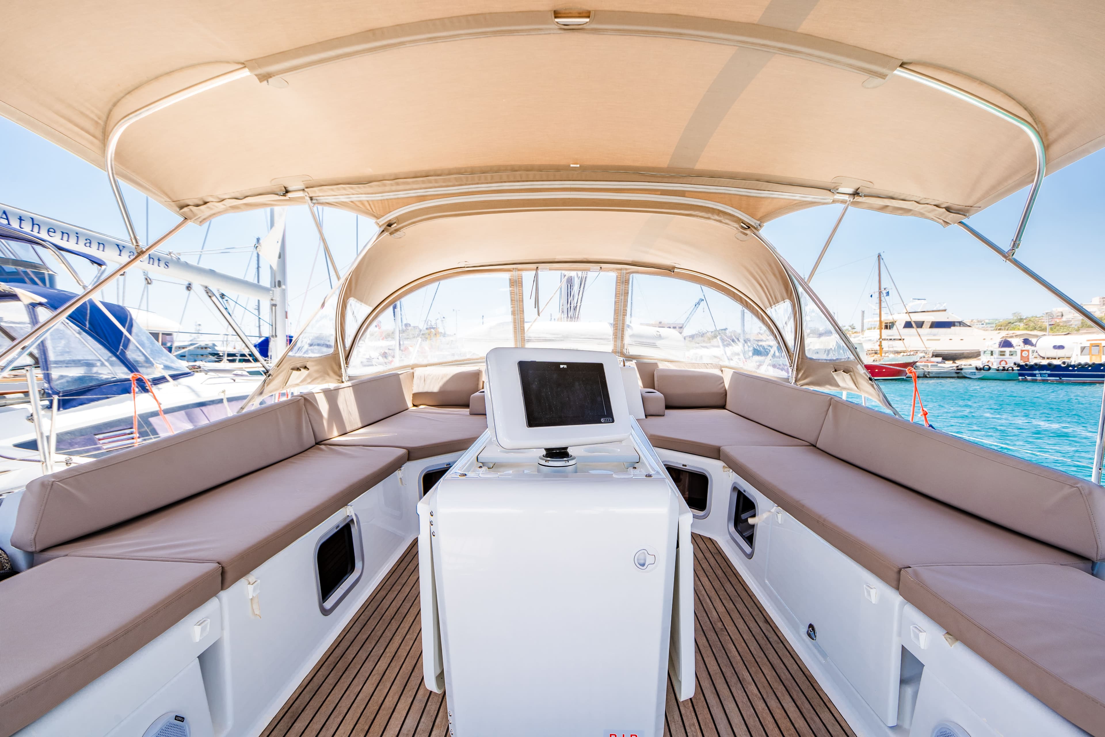 Jeanneau 54 - photo 7