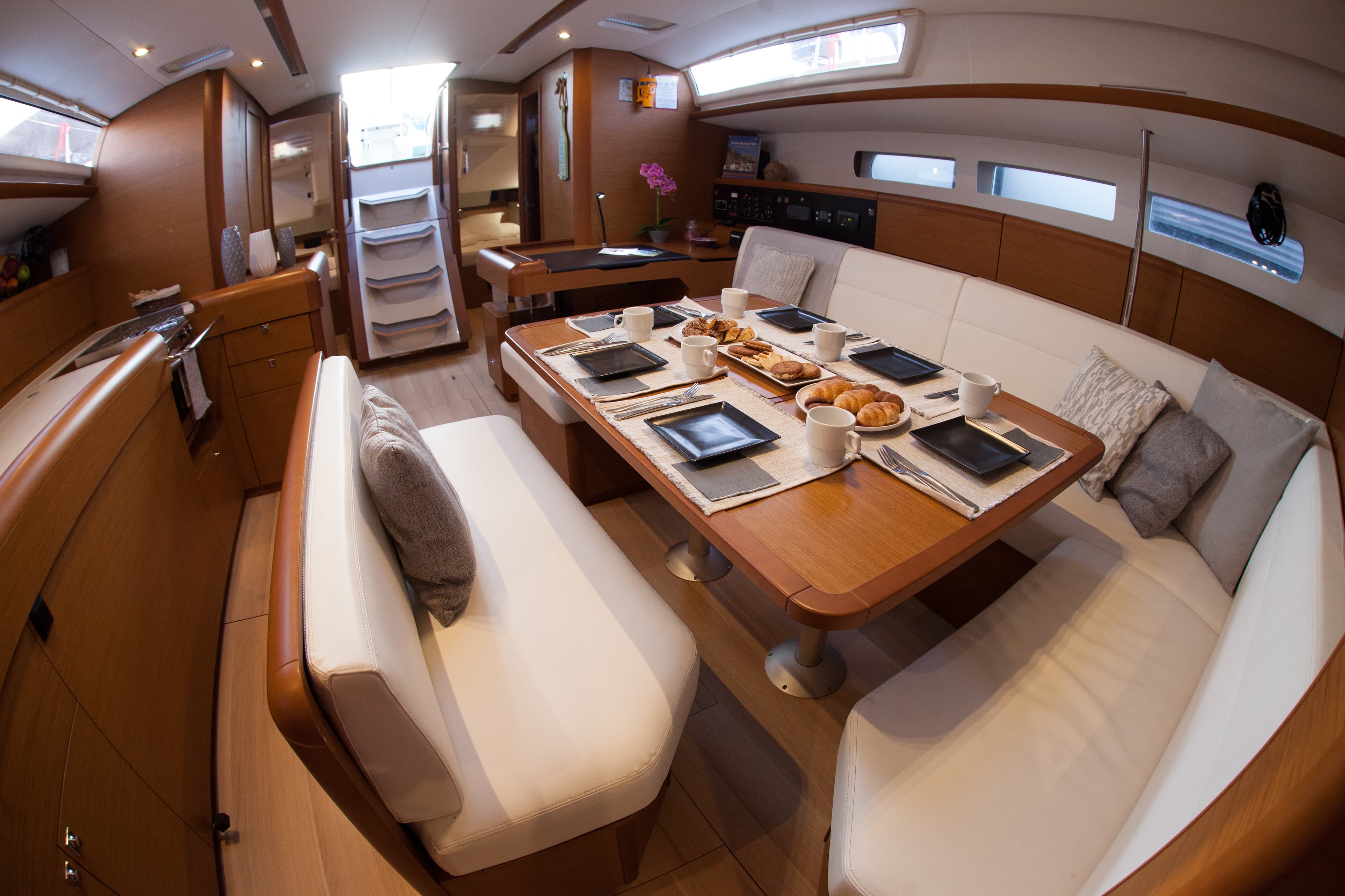 Sun Odyssey 519 - photo 18