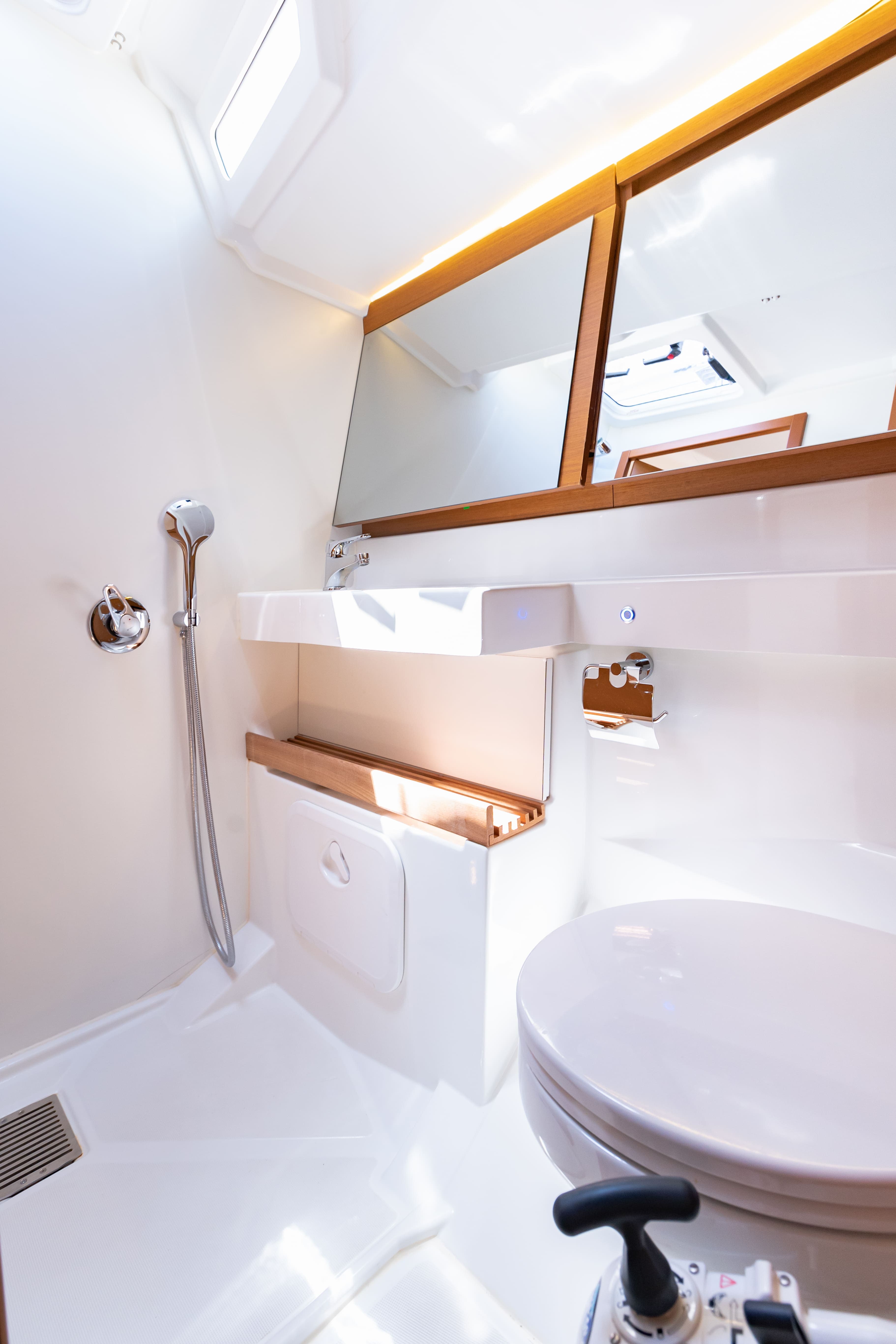 Sun Odyssey 440 - photo 10