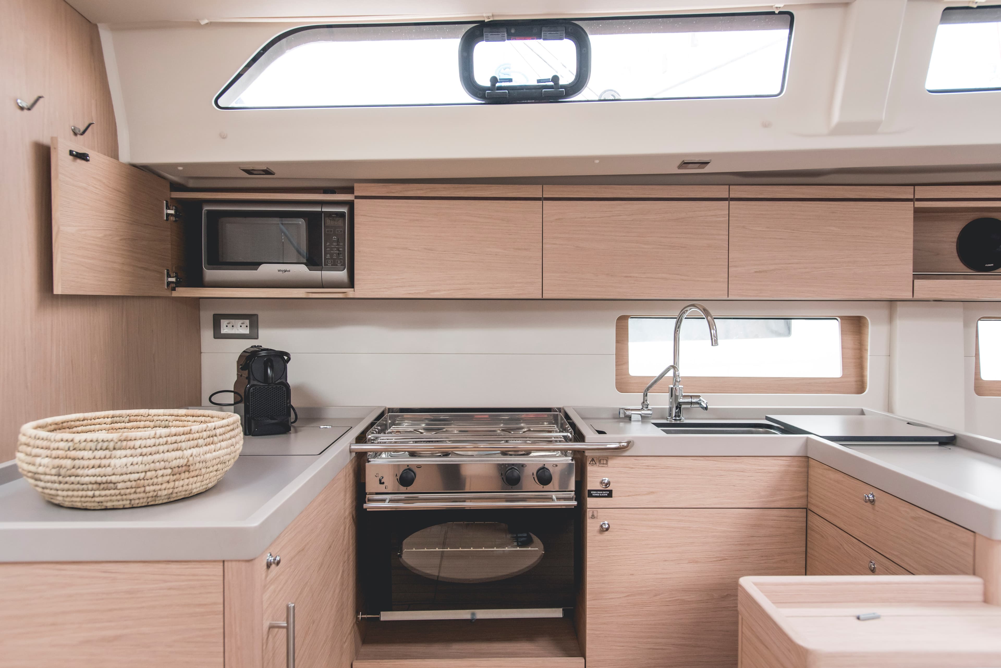 Oceanis 51.1 - photo 6